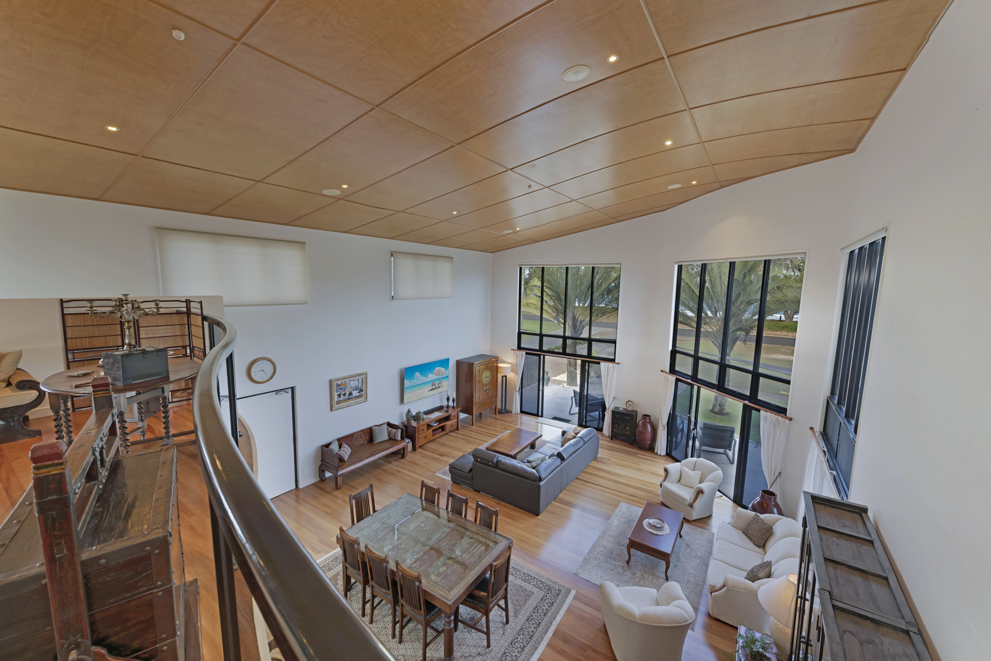 A1 Realty Woodgate Beach Best Holiday Opera House on