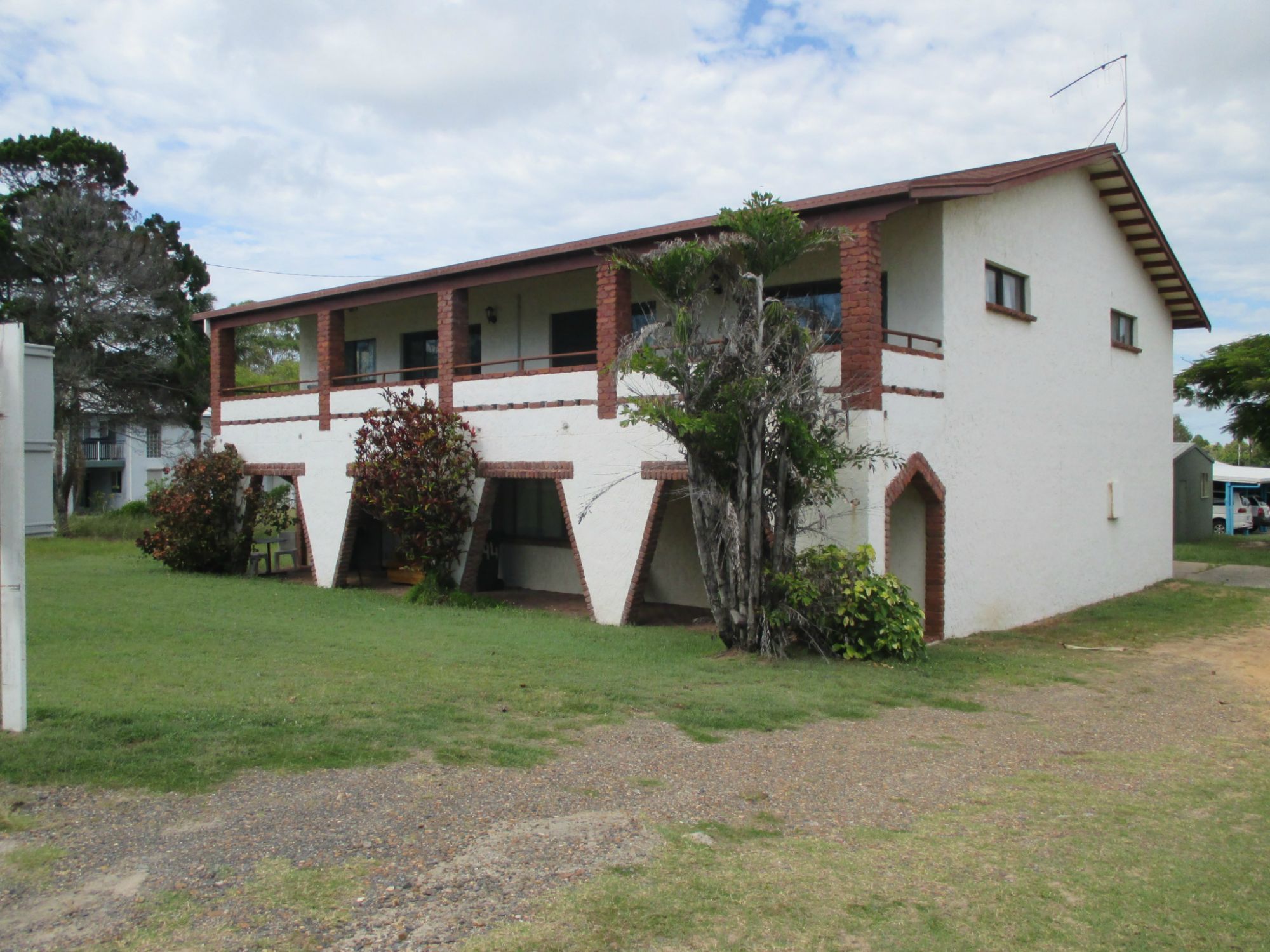 A1 Realty Woodgate Beach Best Holiday 6 BED HOME AT WOODGATE BEACH