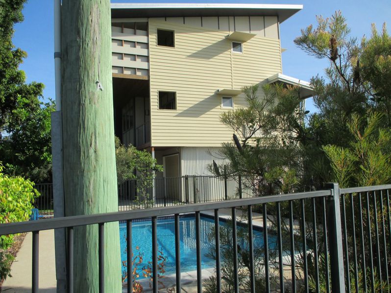 A1 Realty Woodgate Beach Best Holiday EXECUTIVE