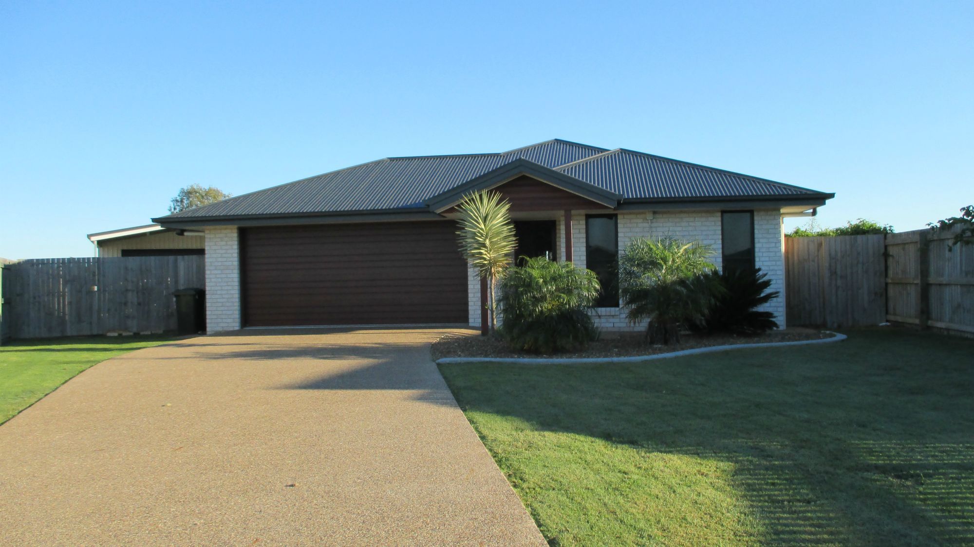 A1 Realty Woodgate Beach Best Holiday AMAZING 4 BEDROOM