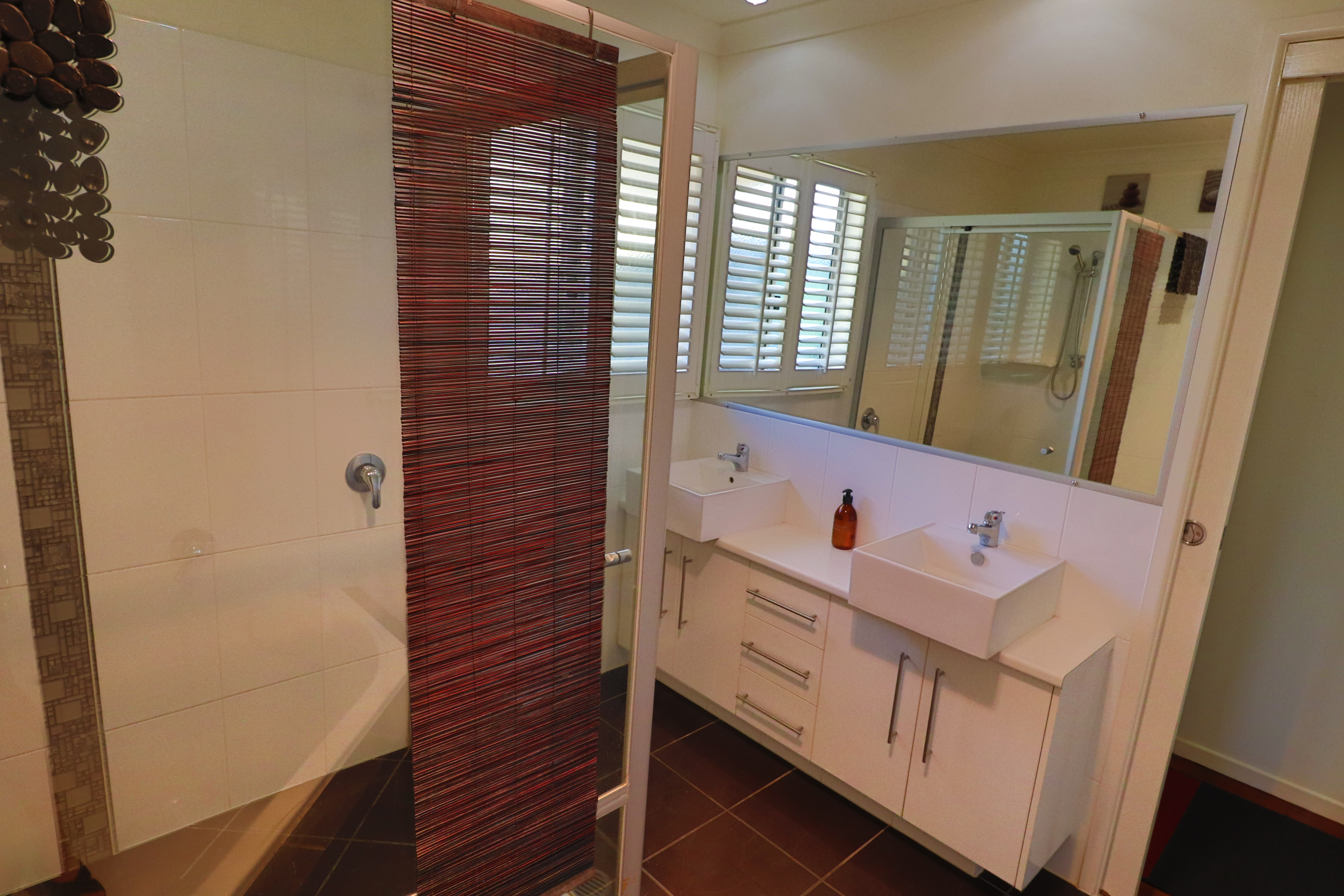 A1 Realty Woodgate Beach Best Holiday Lake Views