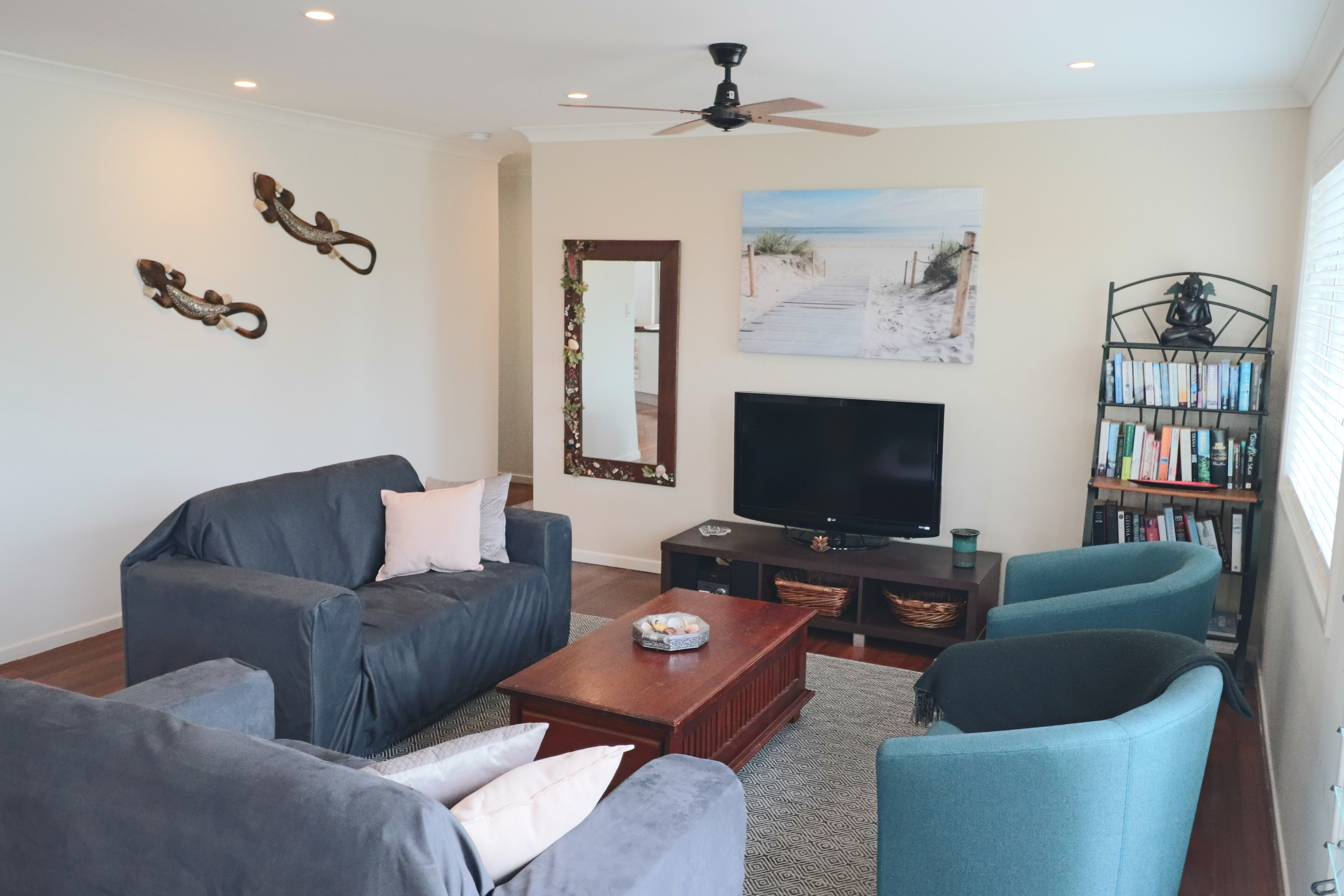 A1 Realty Woodgate Beach Best Holiday Lake Views