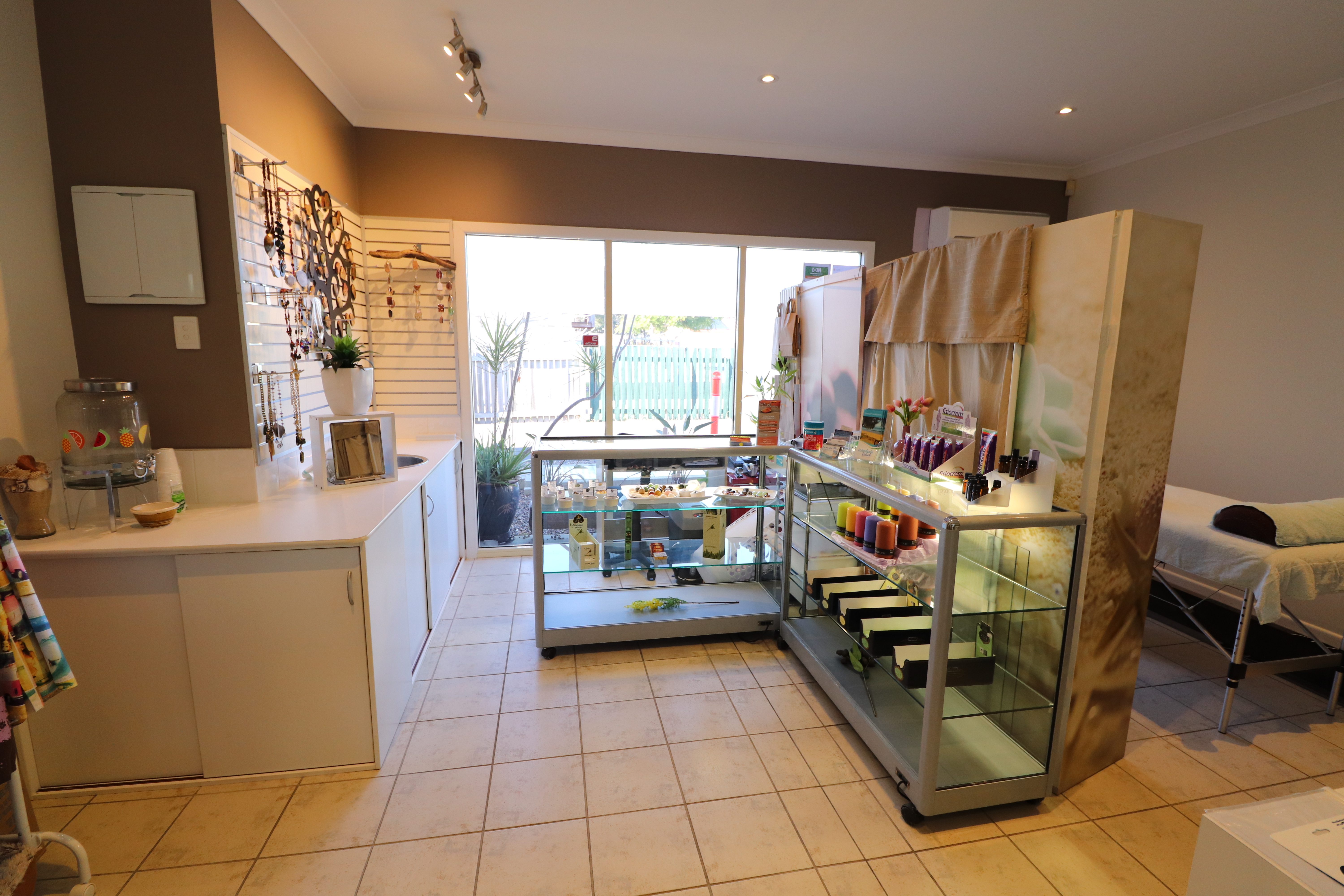 A1 Realty Woodgate Beach Best Holiday Commercial Shop