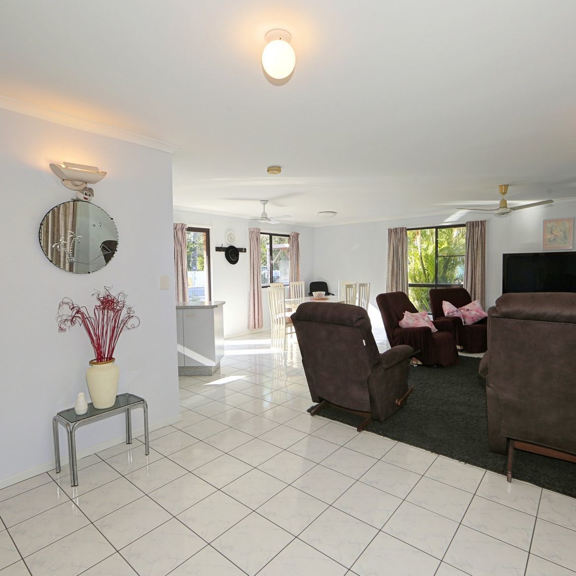 A1 Realty Woodgate Beach Best Holiday EASY LIVING DESIRABLE LOCATION