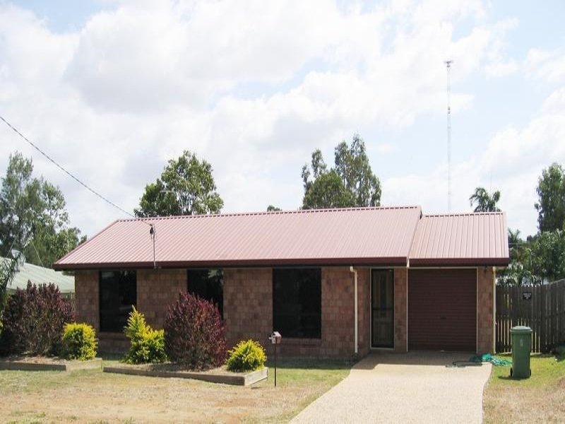 Lowset Three Bedroom Brick Home in Gracemere Alan Cornick Real Estate