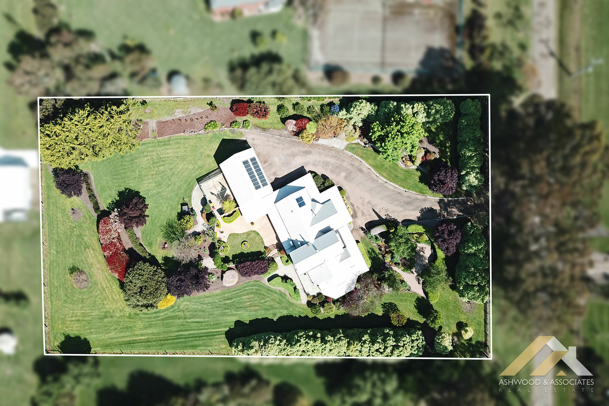 DREAM PROPERTY ON DOYLES Ashwood & Associates Real Estate