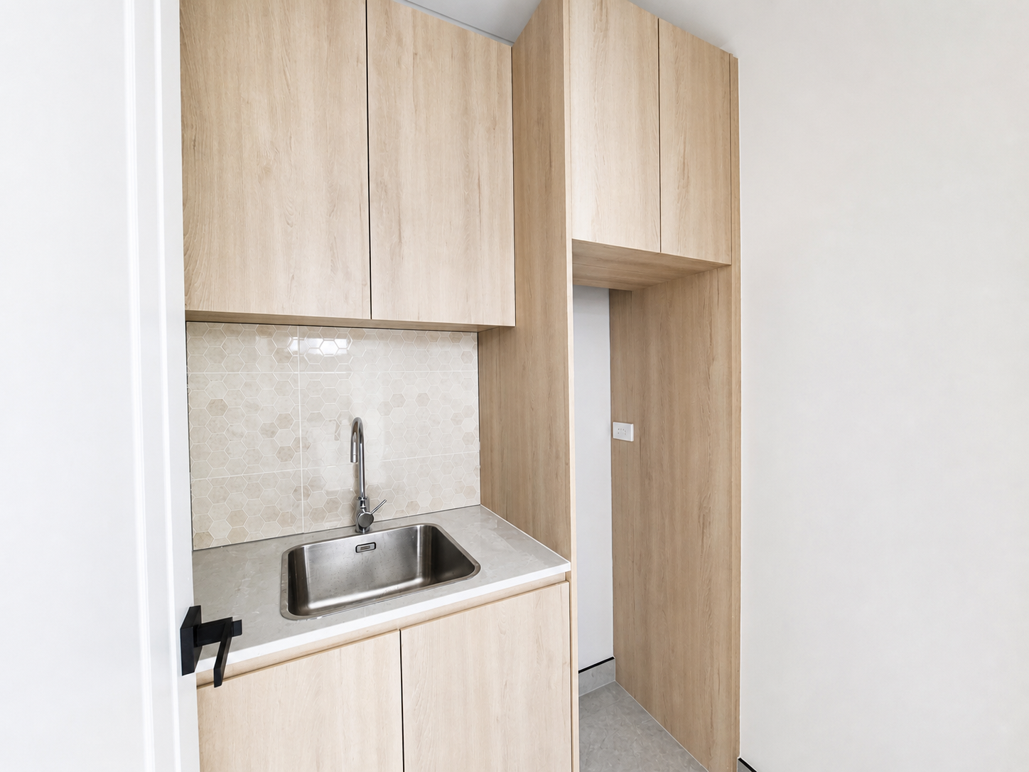 Brand New 2 Bedroom Granny Flat | Modern Living in Prime Rouse Hill Location — photo 4 of 6