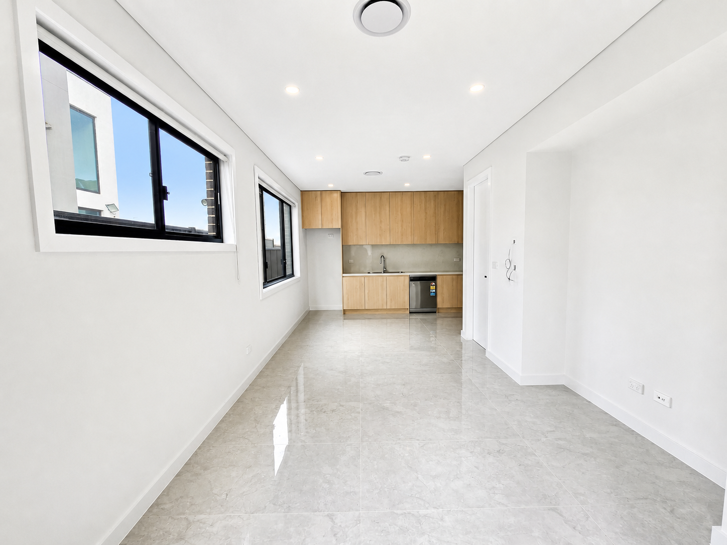 Brand New 2 Bedroom Granny Flat | Modern Living in Prime Rouse Hill Location — photo 2 of 6