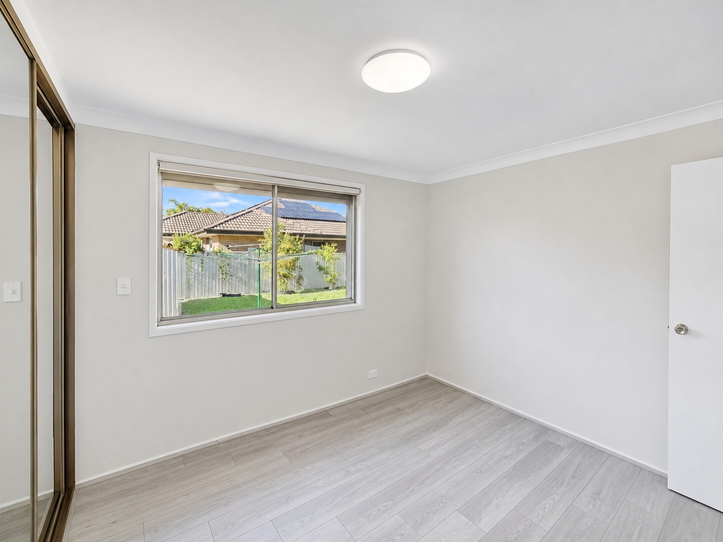 Family Home with Large Backyard in Prime Quakers Hill Location — photo 6 of 7