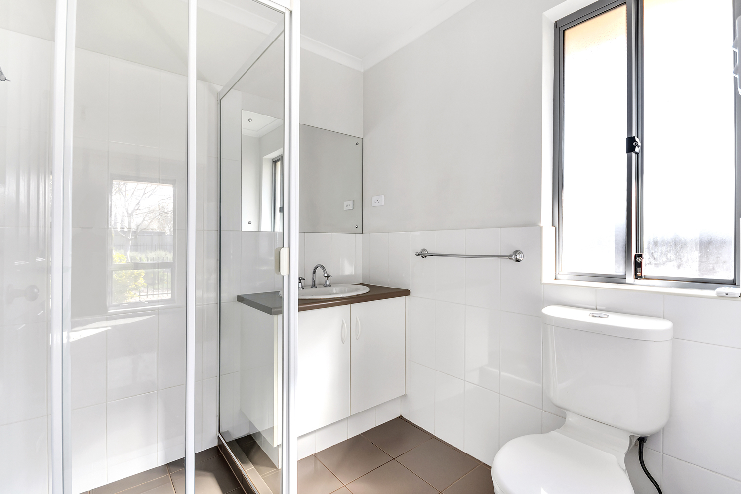 Bailey Property FREE STANDING MODERN HOME