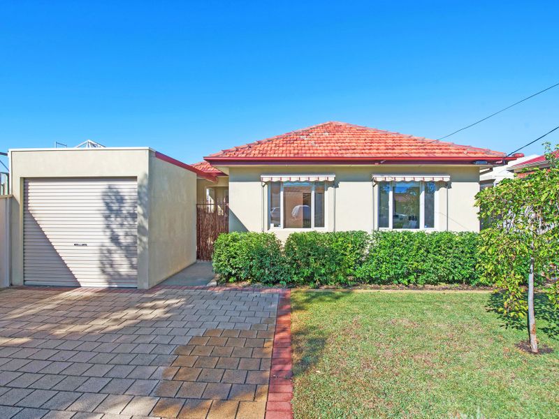 4 Gelven Terrace, Largs North