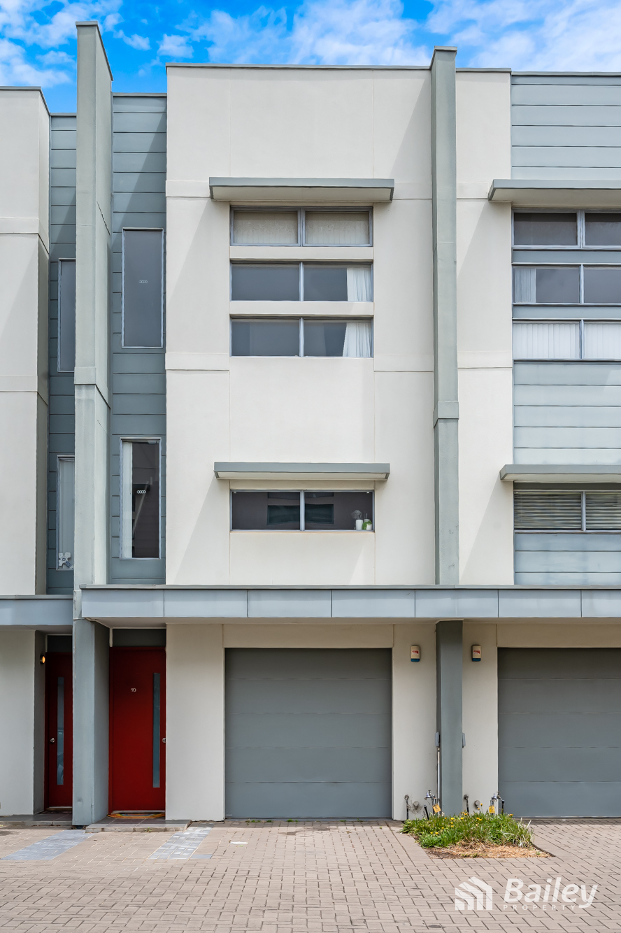 10/37 Victoria Parade, Mawson Lakes