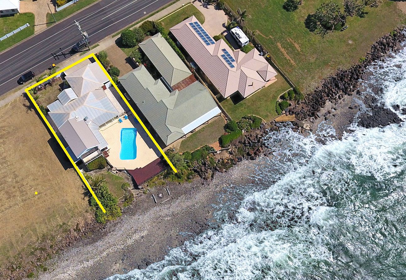 Bargara Real Estate ABSOLUTE OCEAN FRONT BARGARA!