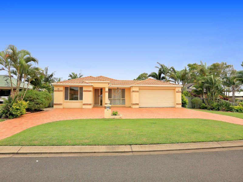 Bargara Real Estate Beautiful 4 Bedroom Home located in central Bargara