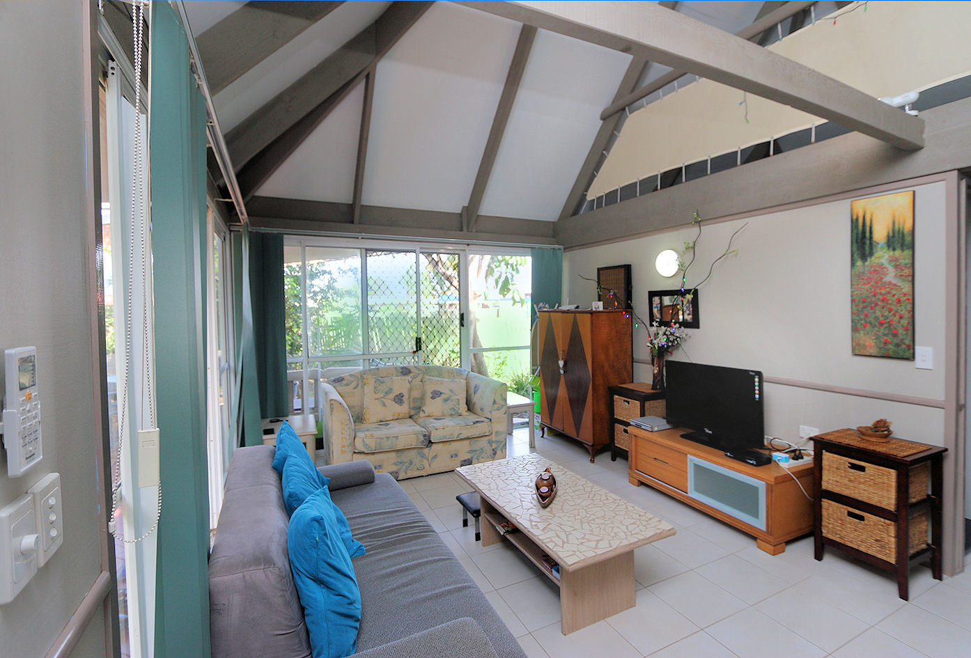 Bargara Real Estate KELLYS BEACH RESORT UNIT LANDSCAPED TROPICAL