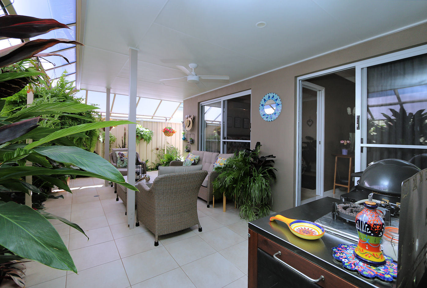Bargara Real Estate STYLE—LUXURY—OCEAN—Over 50’s Palm Lakes Resort