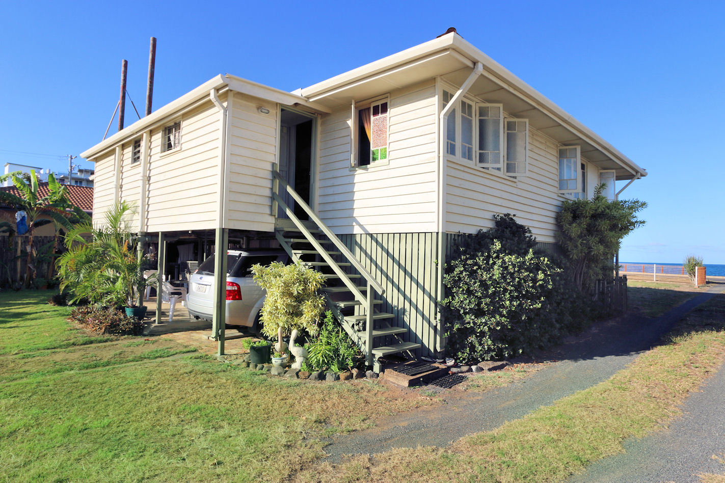 Bargara Real Estate RESIDENTIAL HIGH DENSITY COMMERCIAL SHOPS