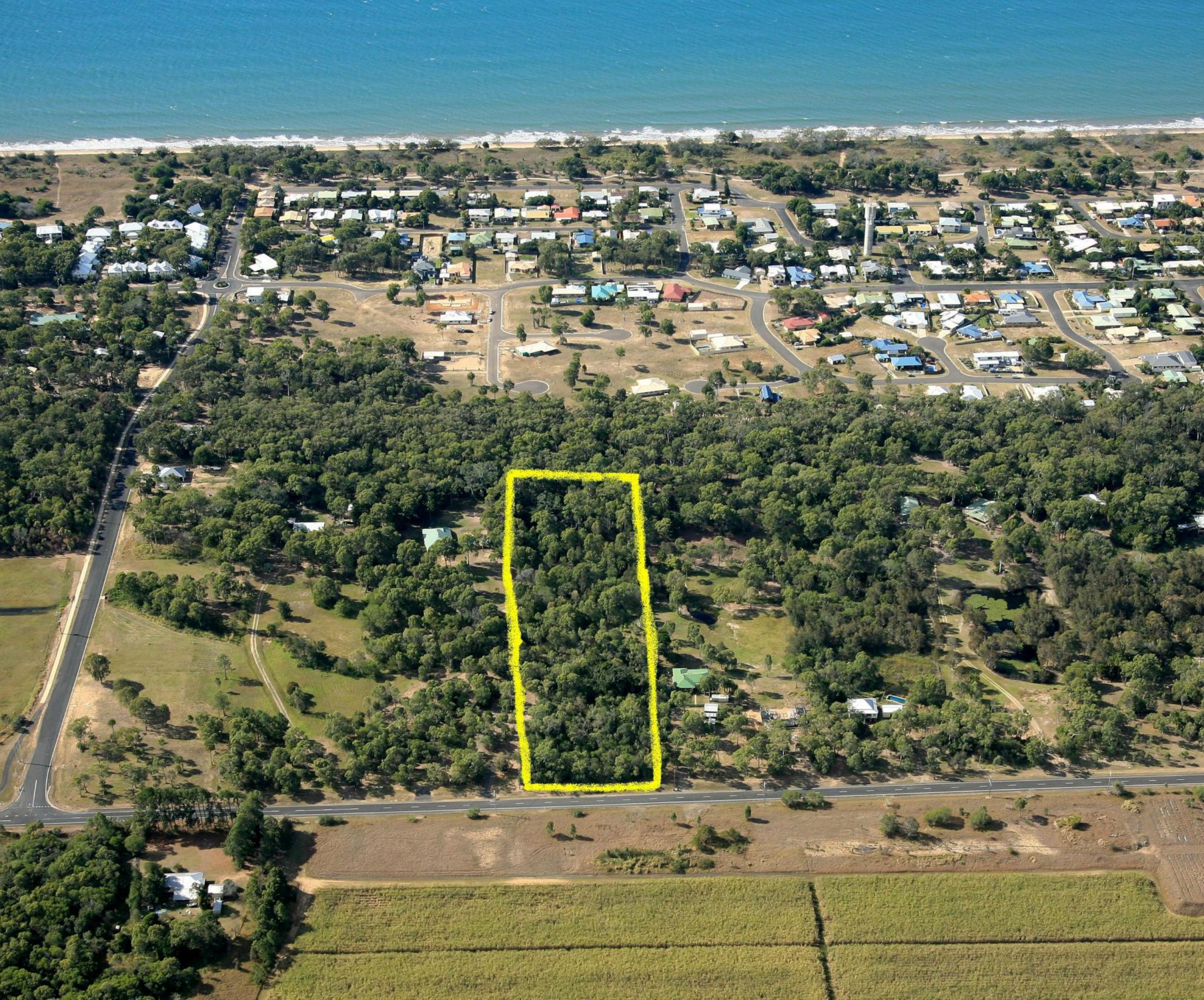 Beachside Moore Park Real Estate Five Acres This Close to the Beach?
