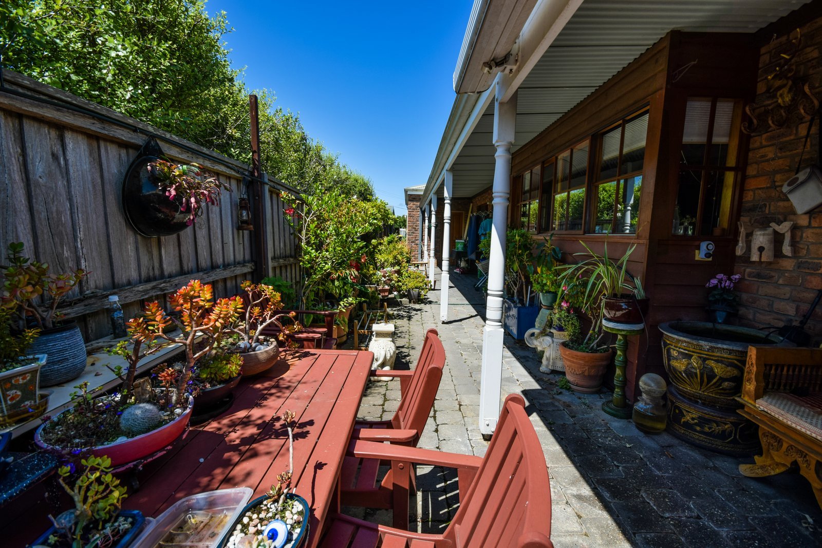 Beadle Real Estate WATERFRONT IN THE BEACONS