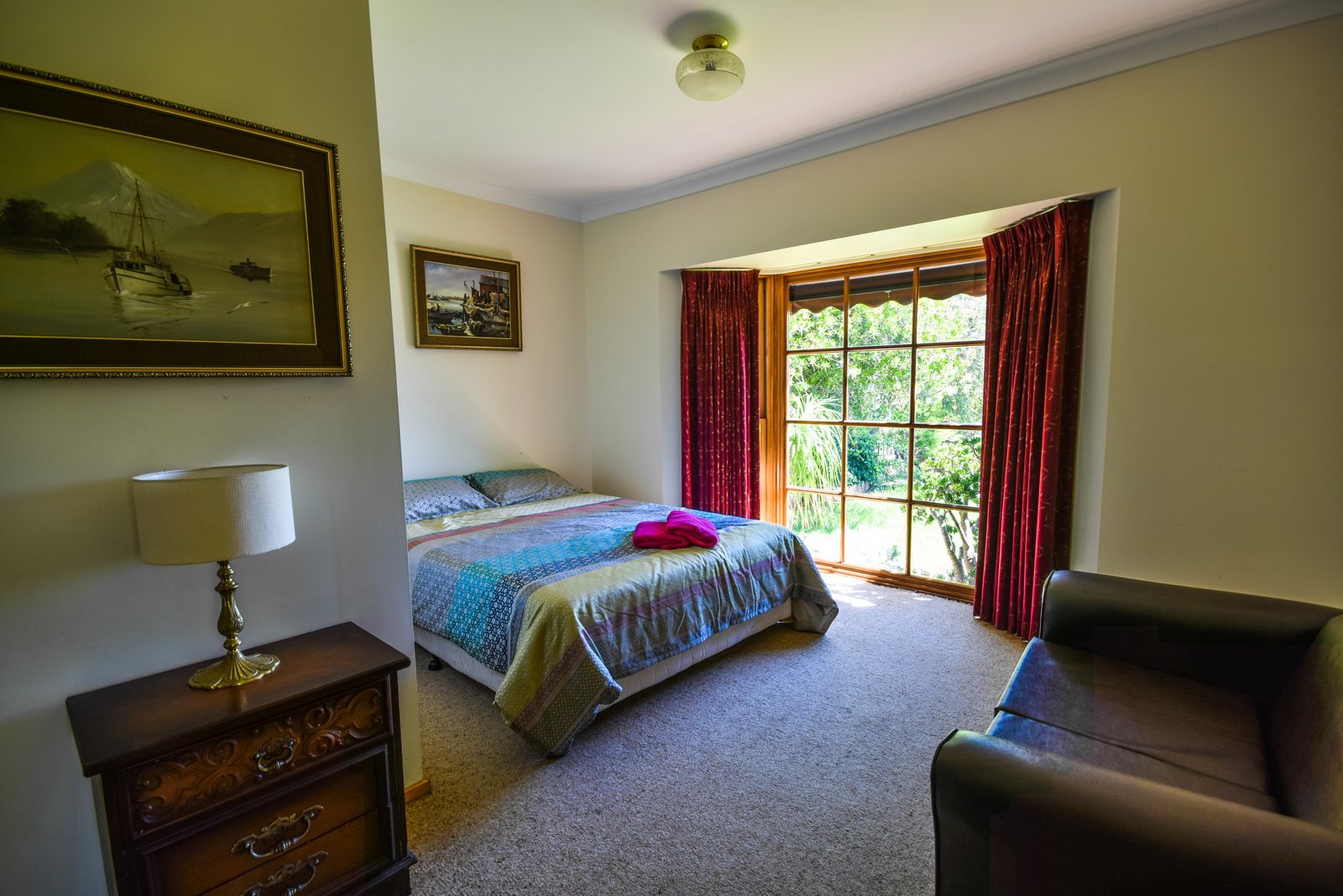 Beadle Real Estate WATERFRONT IN THE BEACONS