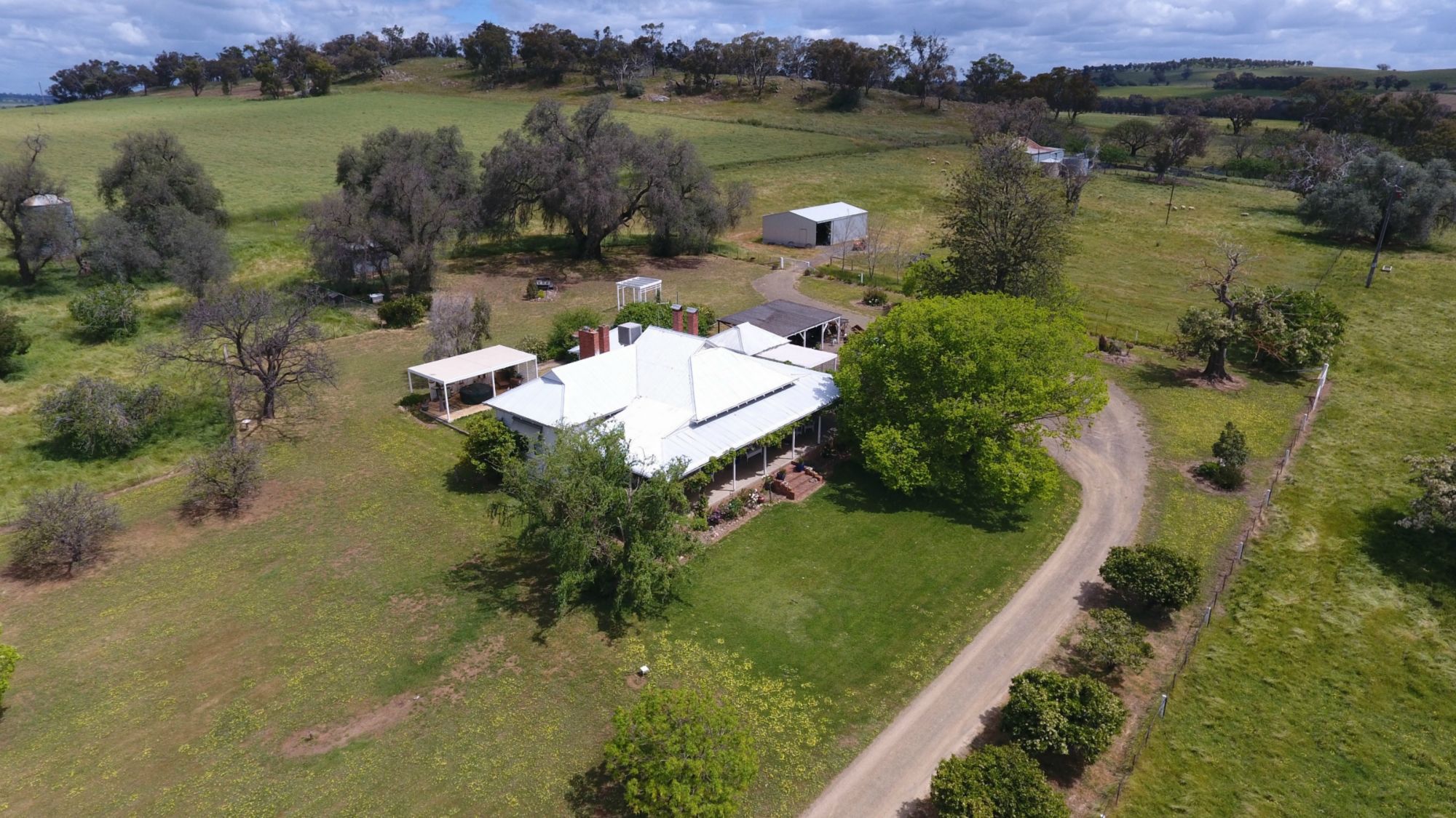 Benalla Residential Rural Real Estate "Fairholme" 279 Alexander Road