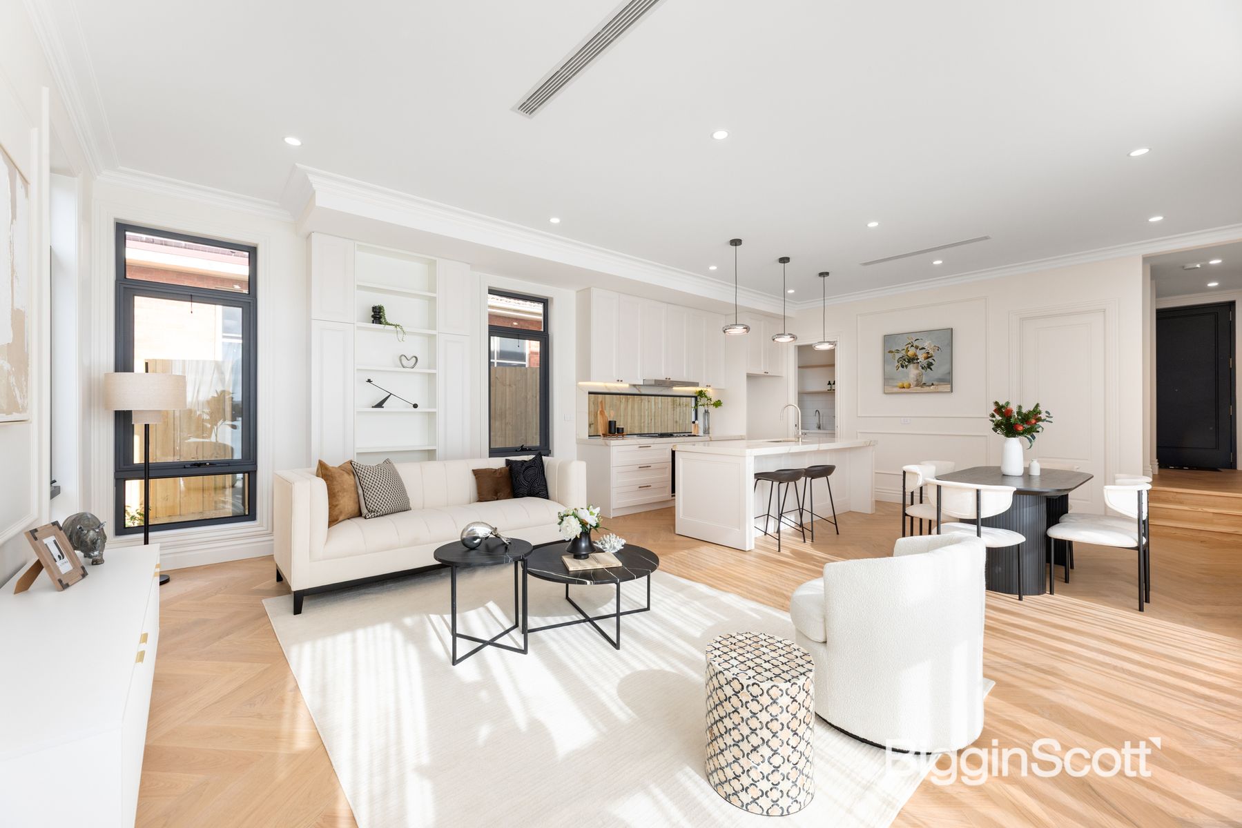 2A Debra Way, Doncaster VIC 3108