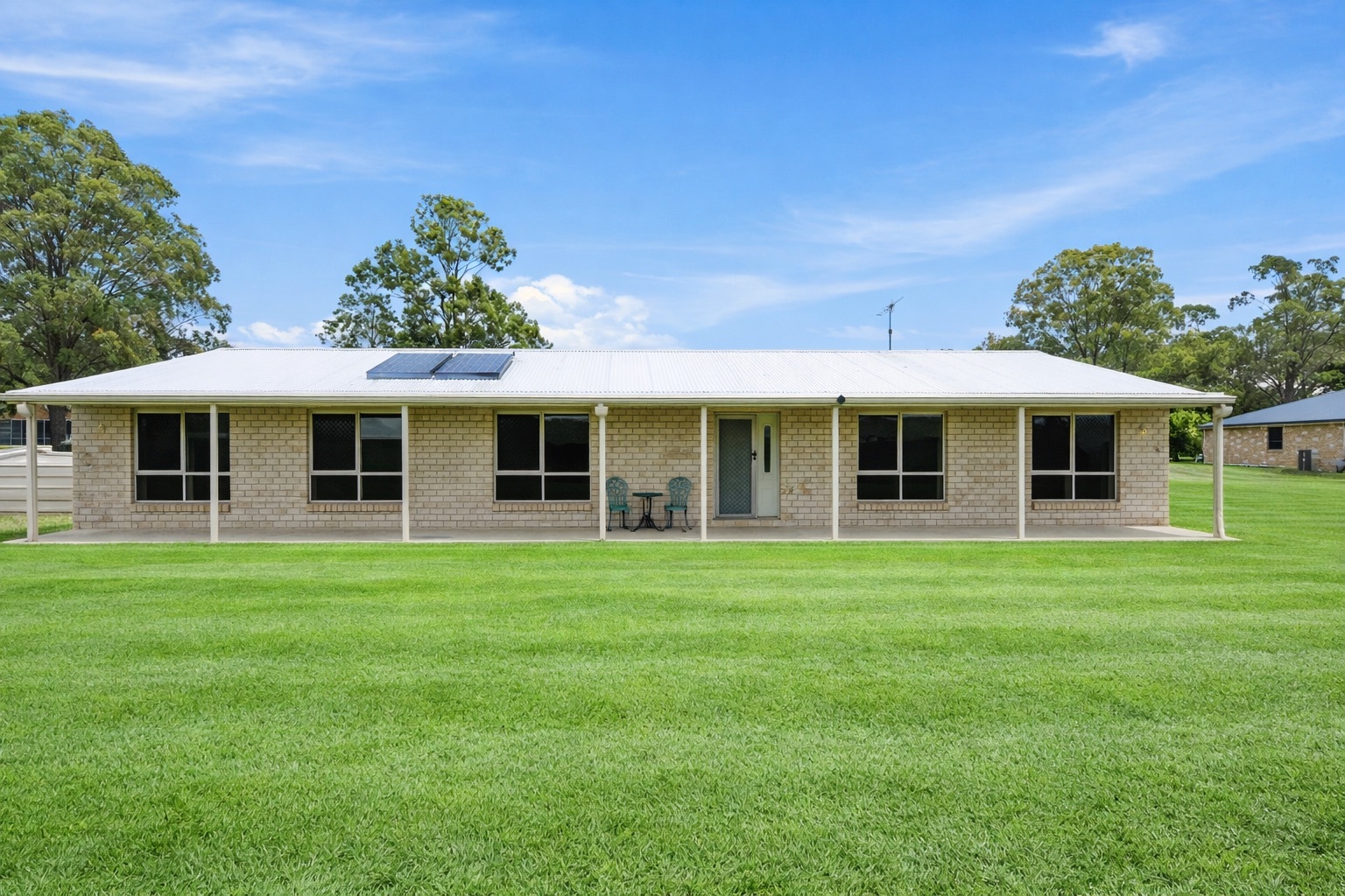 77 Fairway Dr, Kensington Grove QLD 4341