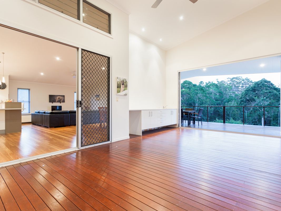 27 Upper Rosemount Road, Rosemount QLD 4560