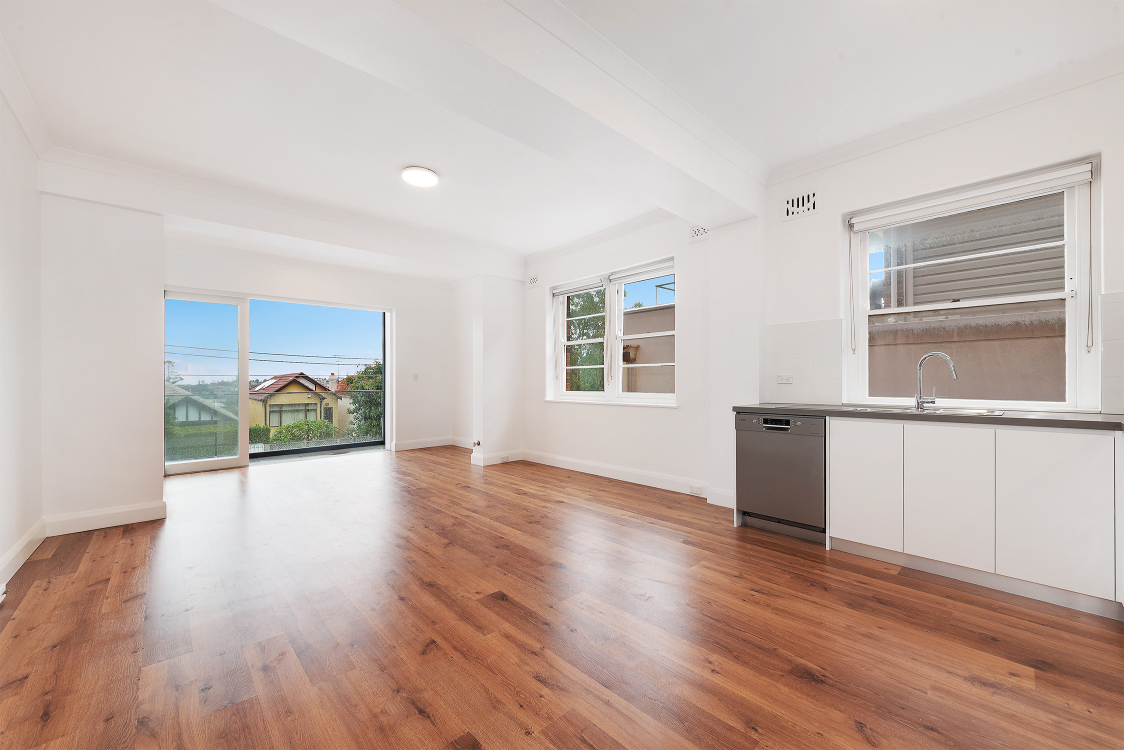 Renovated 2 Bedroom Apartment Gefen Group Eastern Suburbs Real