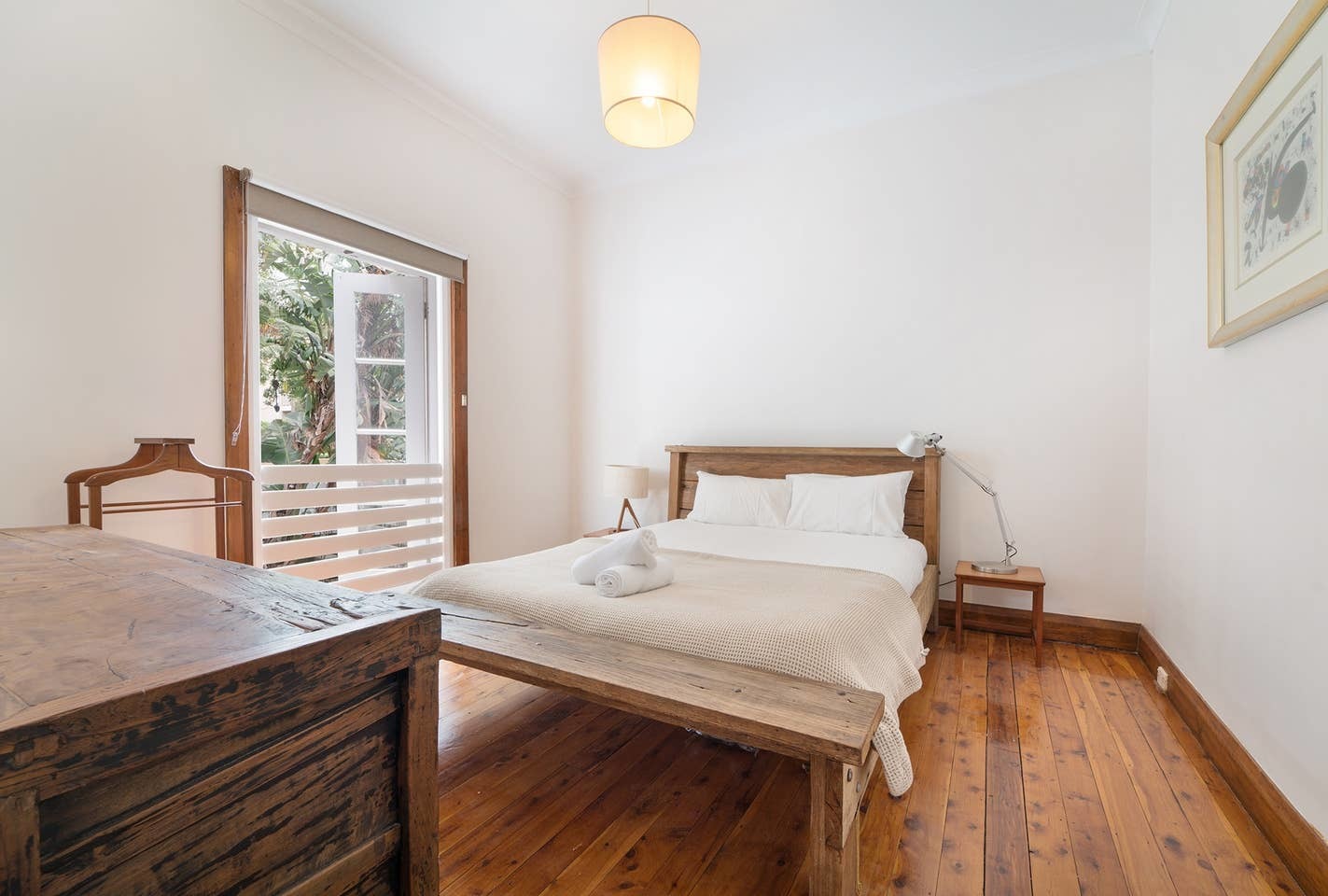 Charming 2 Bedroom Apartment Gefen Group