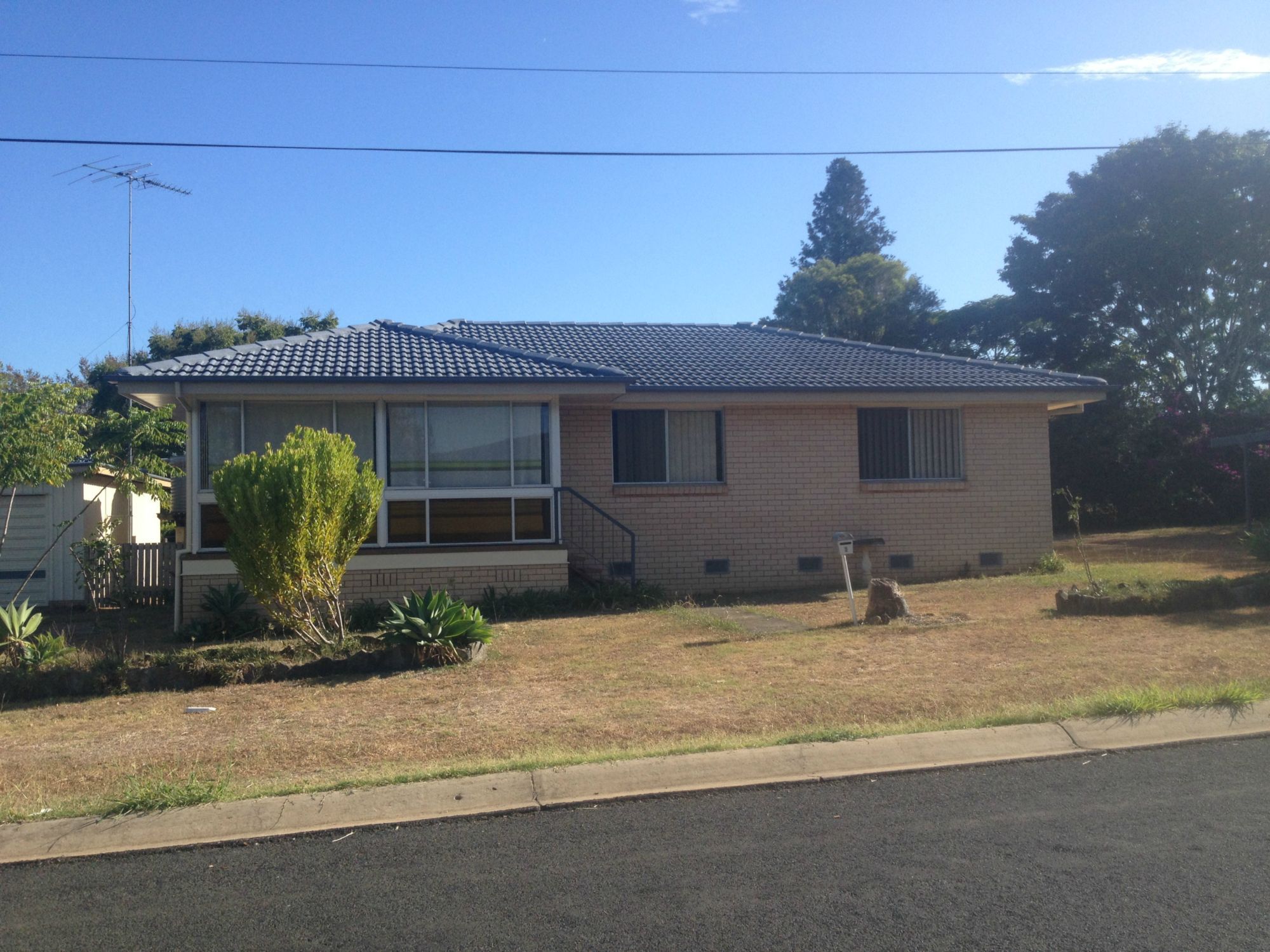 Approved Application *** 3 BEDROOM BRICK HOME IN KALBAR Boonah Real