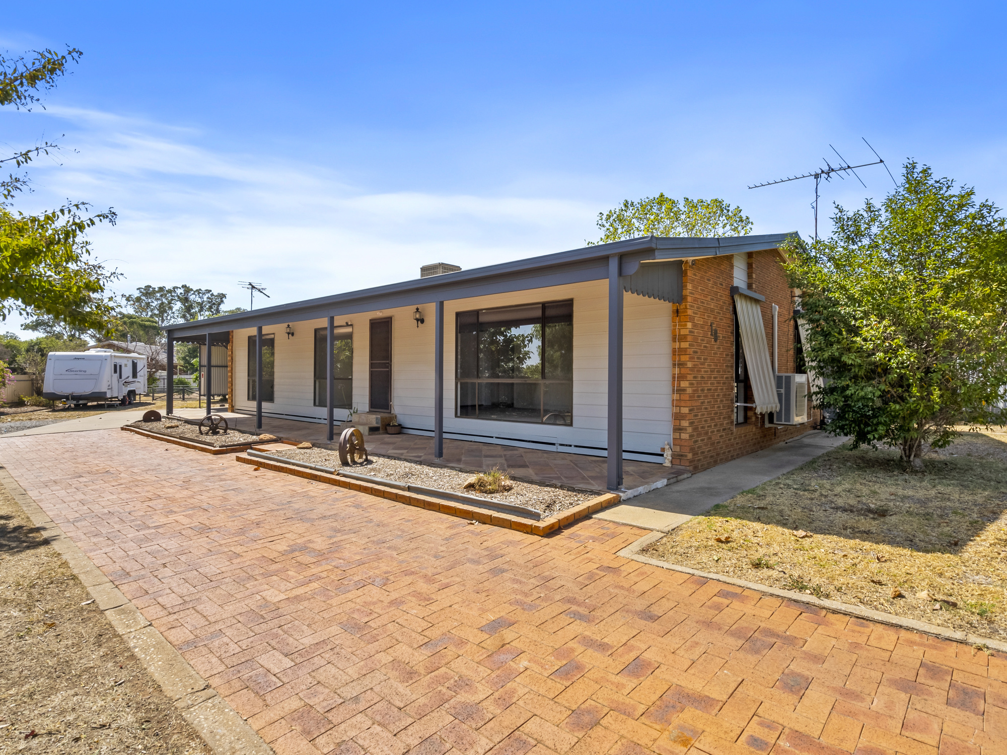 18 Chivell Street, Corowa
