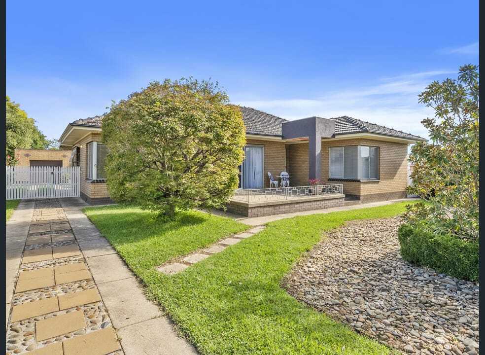 9 Gitchell Street, Corowa