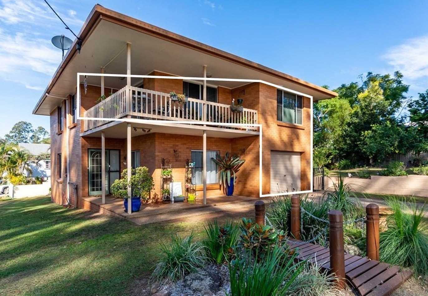 Spacious Upper-Level Living in Glass House Mountains! - Bridgebury Real ...
