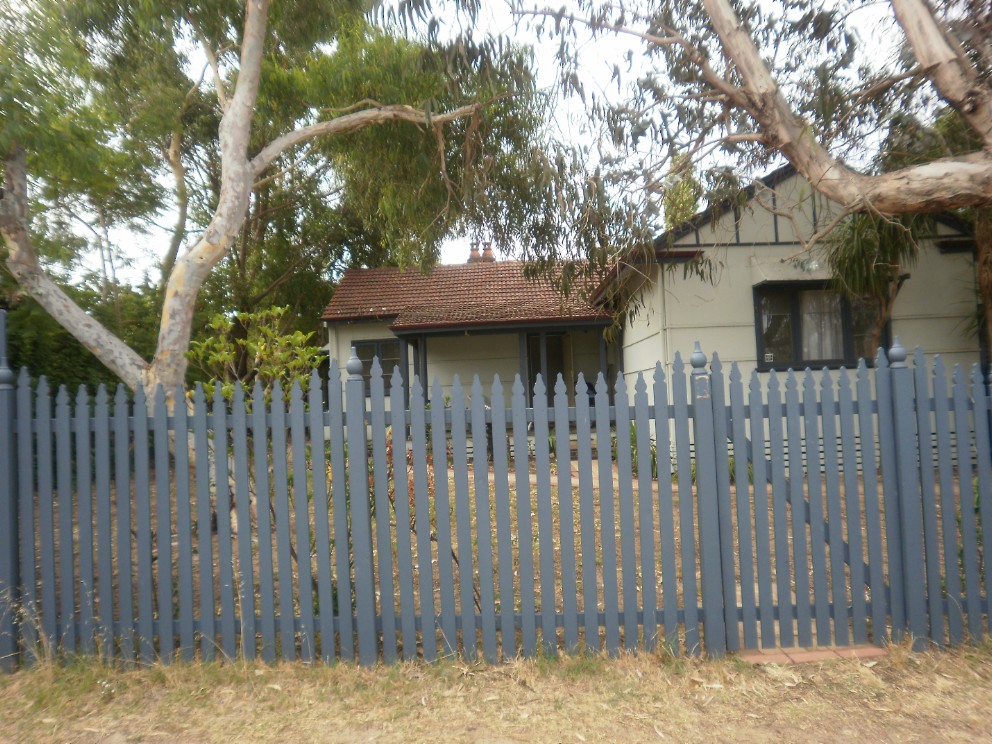 1 Lovelock Place