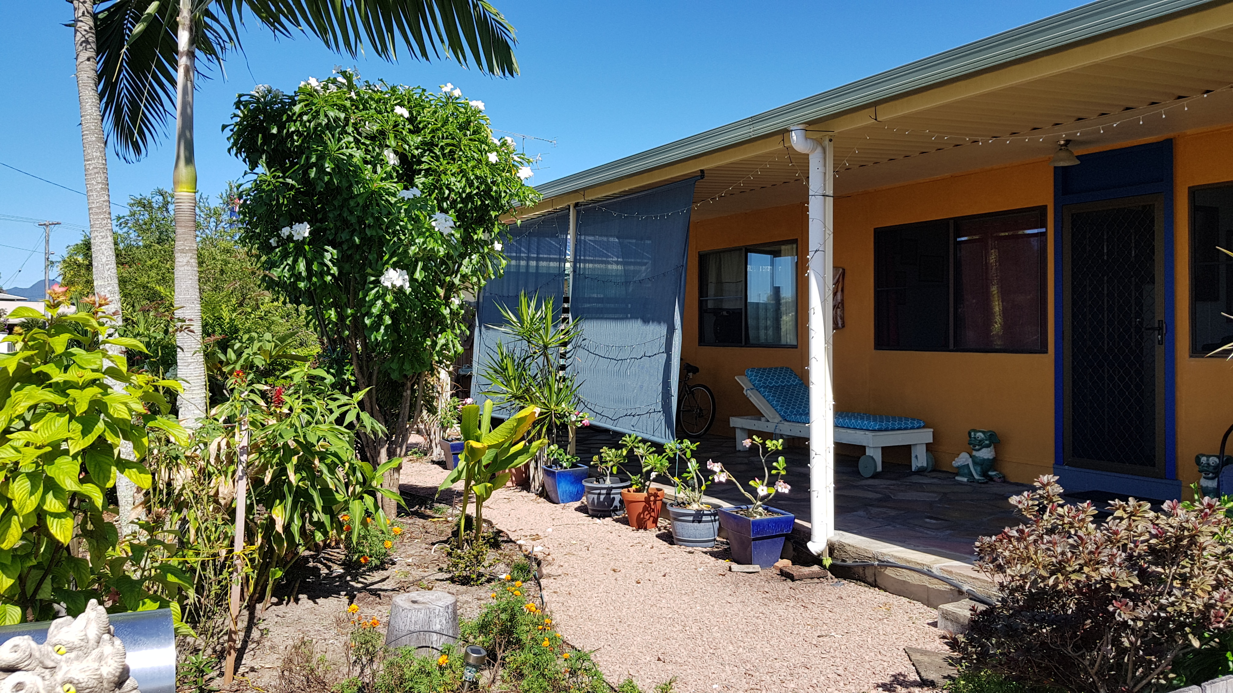 Cardwell & District Real Estate Spacious affordable 2b/r family home