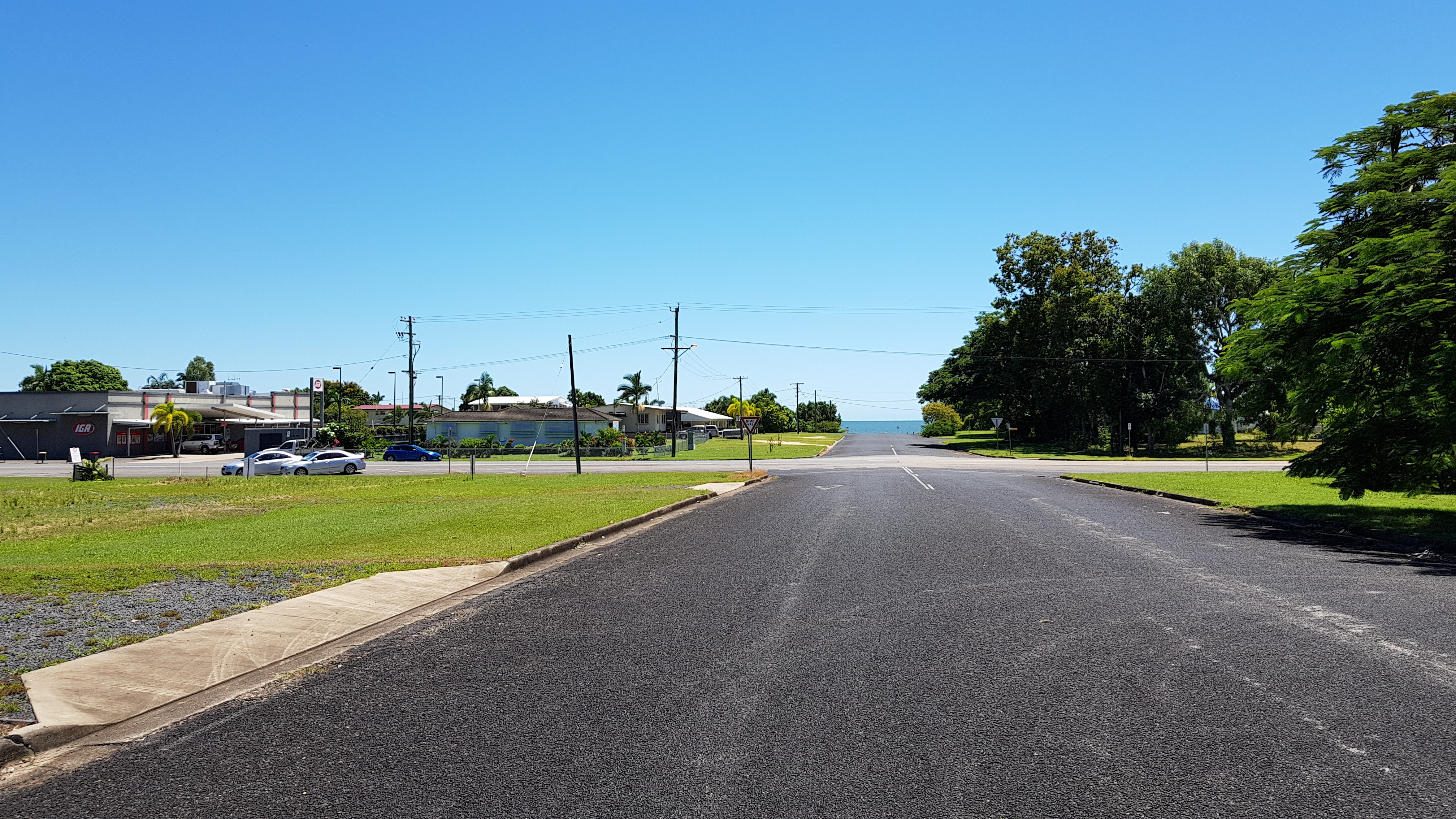 Cardwell & District Real Estate Large vacant corner block has sea