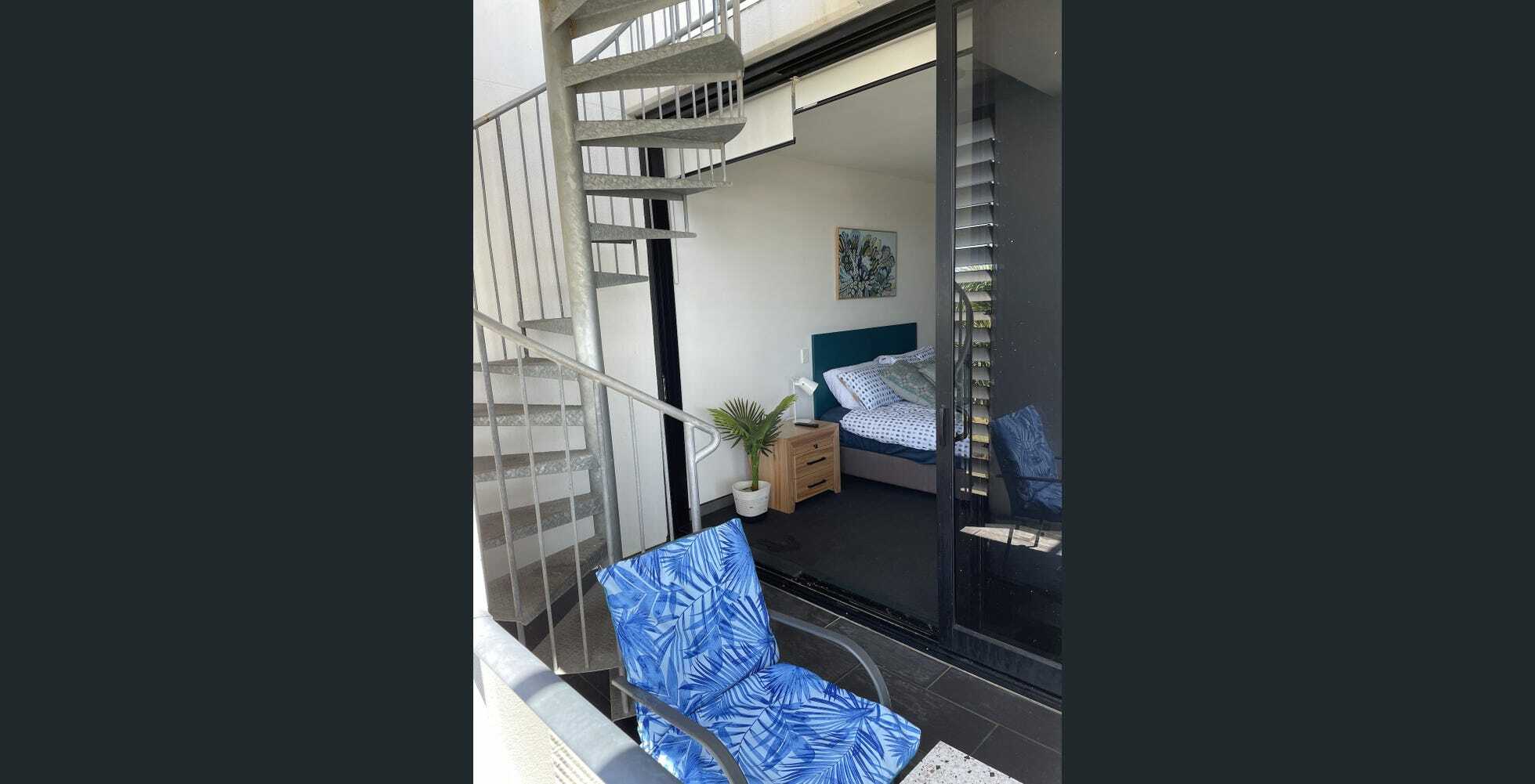 Cardwell & District Real Estate Spacious 2 bedroom apartment has a