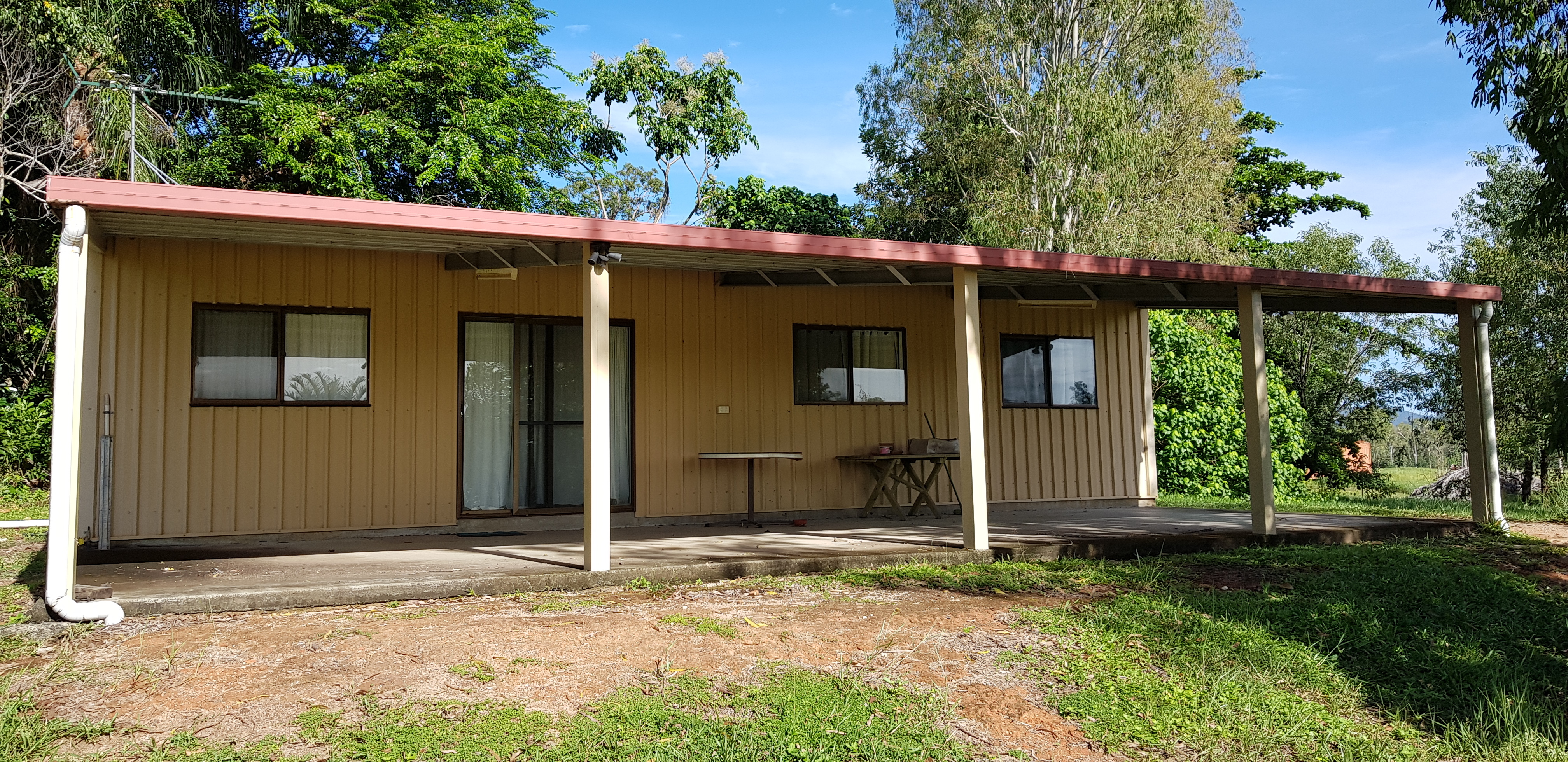 Cardwell & District Real Estate Colorbond style two bedroom rural