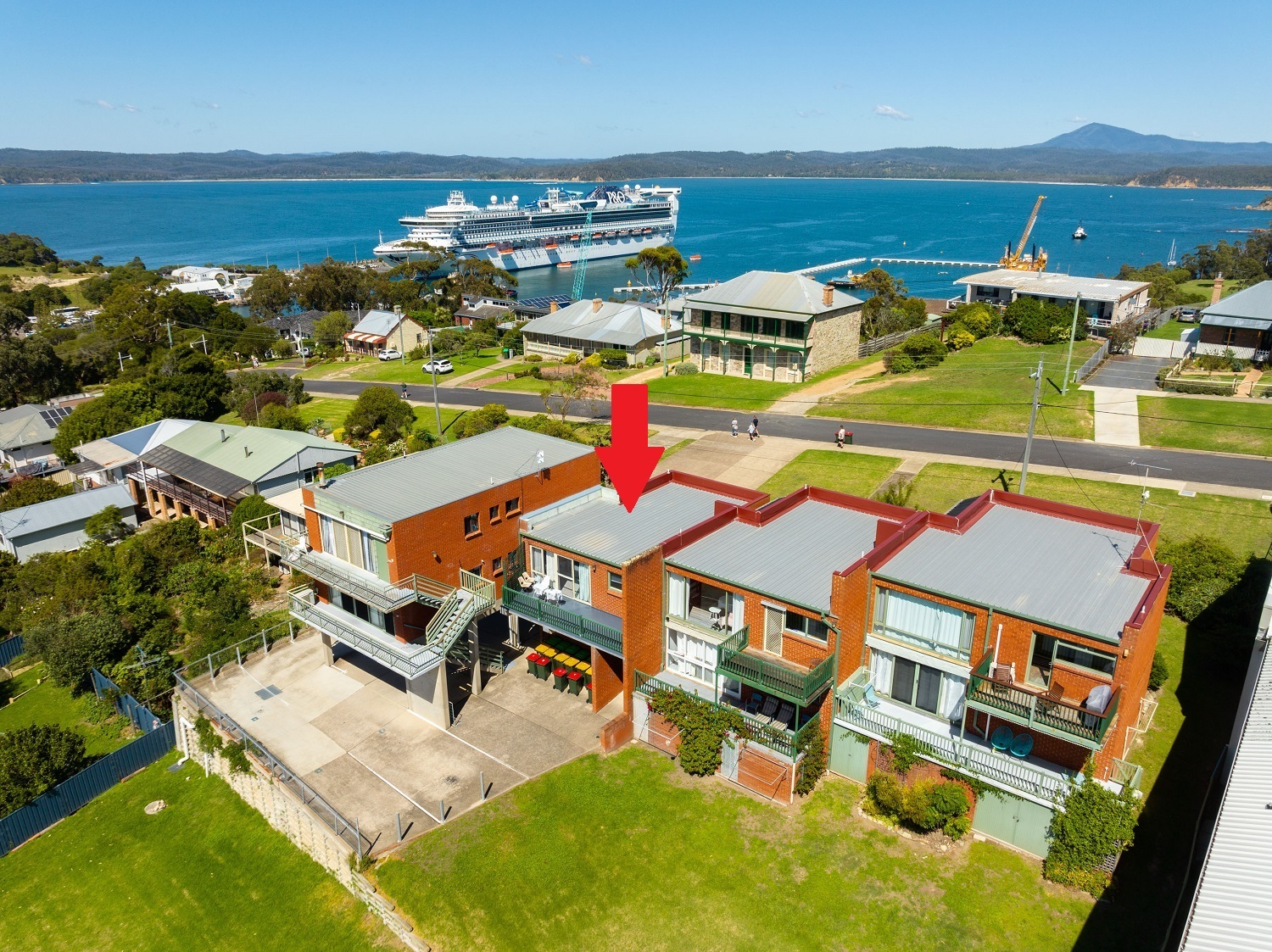 Chris Wilson Real Estate WITH A VIEW TO THRILL