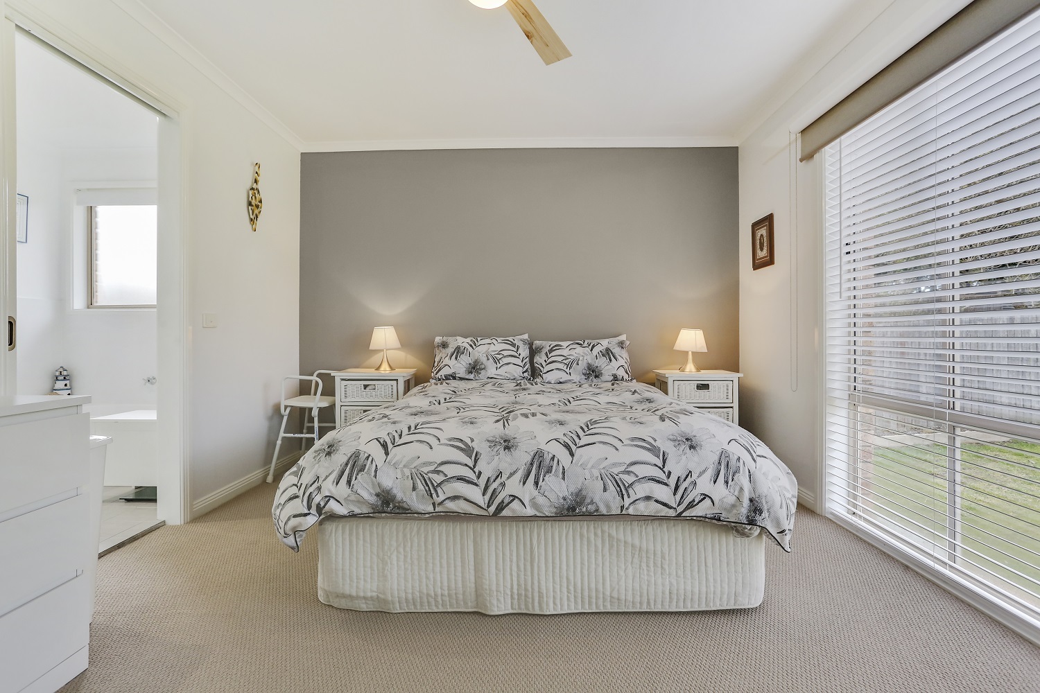 Chris Wilson Real Estate FROM WOLUMLA WITH LOVE