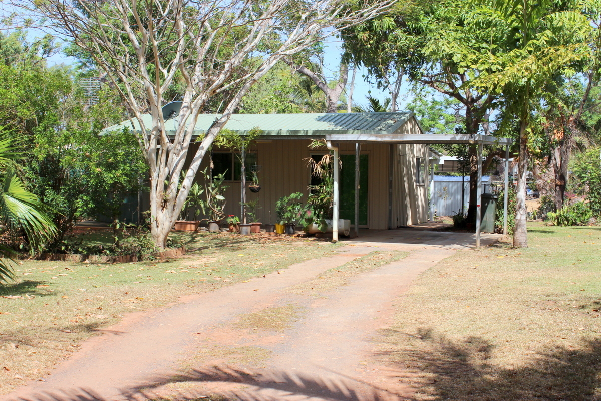 Cooktown Property Agents Comfortable 2 Bedroom House In Quiet Street