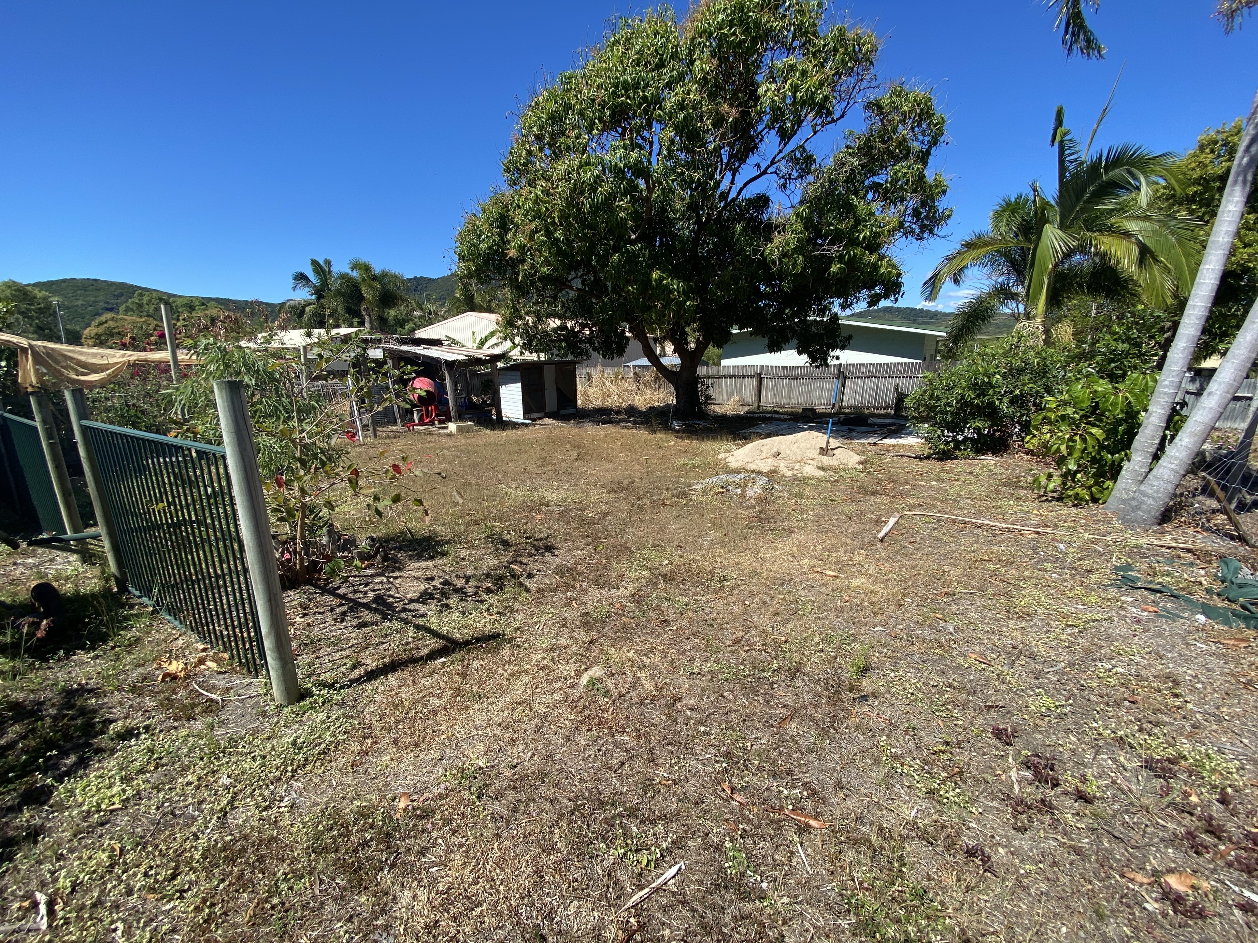 Cooktown Platinum Realty UNIQUE COOKTOWN COTTAGE GREAT INVESTMENT