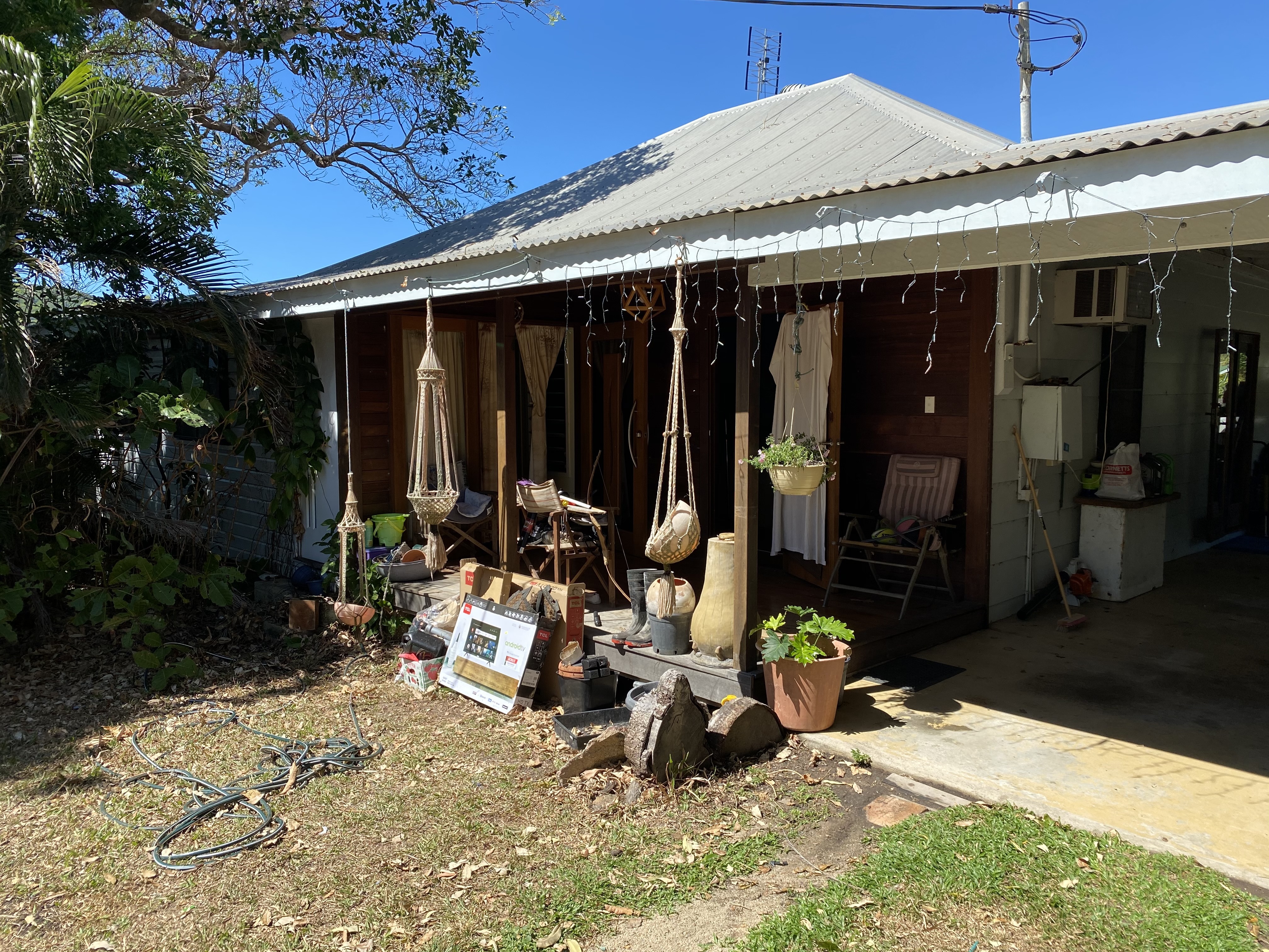 Cooktown Platinum Realty UNIQUE COOKTOWN COTTAGE GREAT INVESTMENT