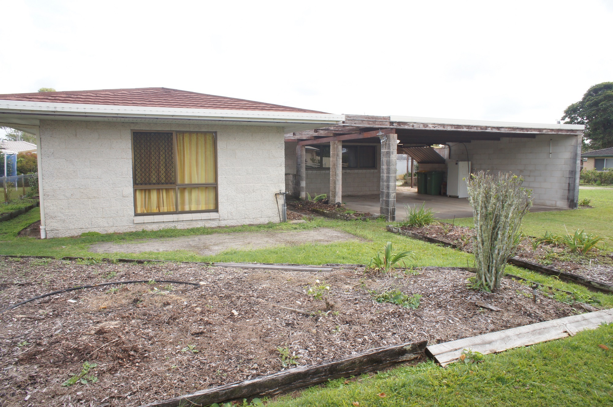 Cooloola Coast Realty SOLID HOUSE THAT NEEDS SOME LOVING