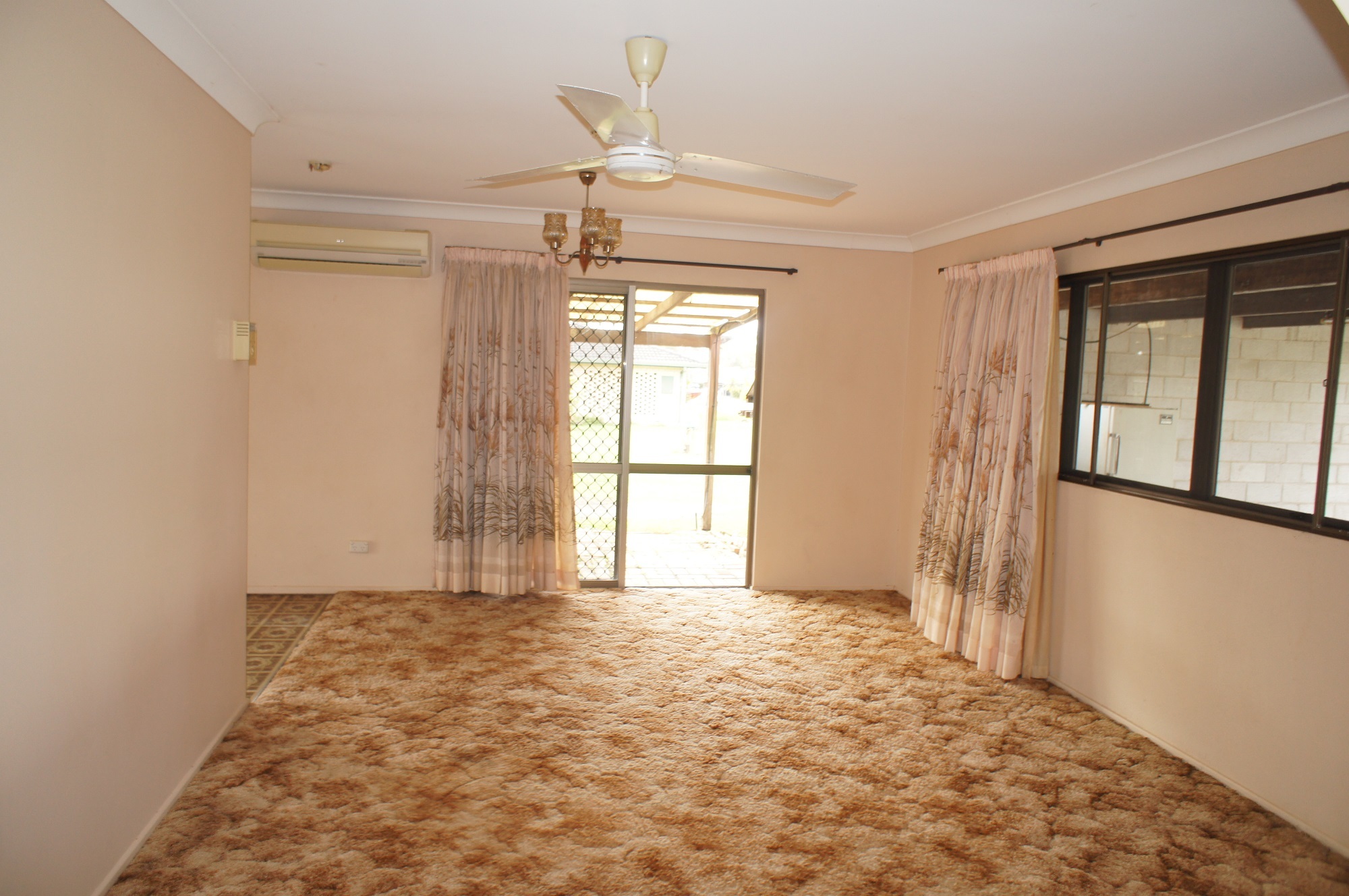 Cooloola Coast Realty SOLID HOUSE THAT NEEDS SOME LOVING