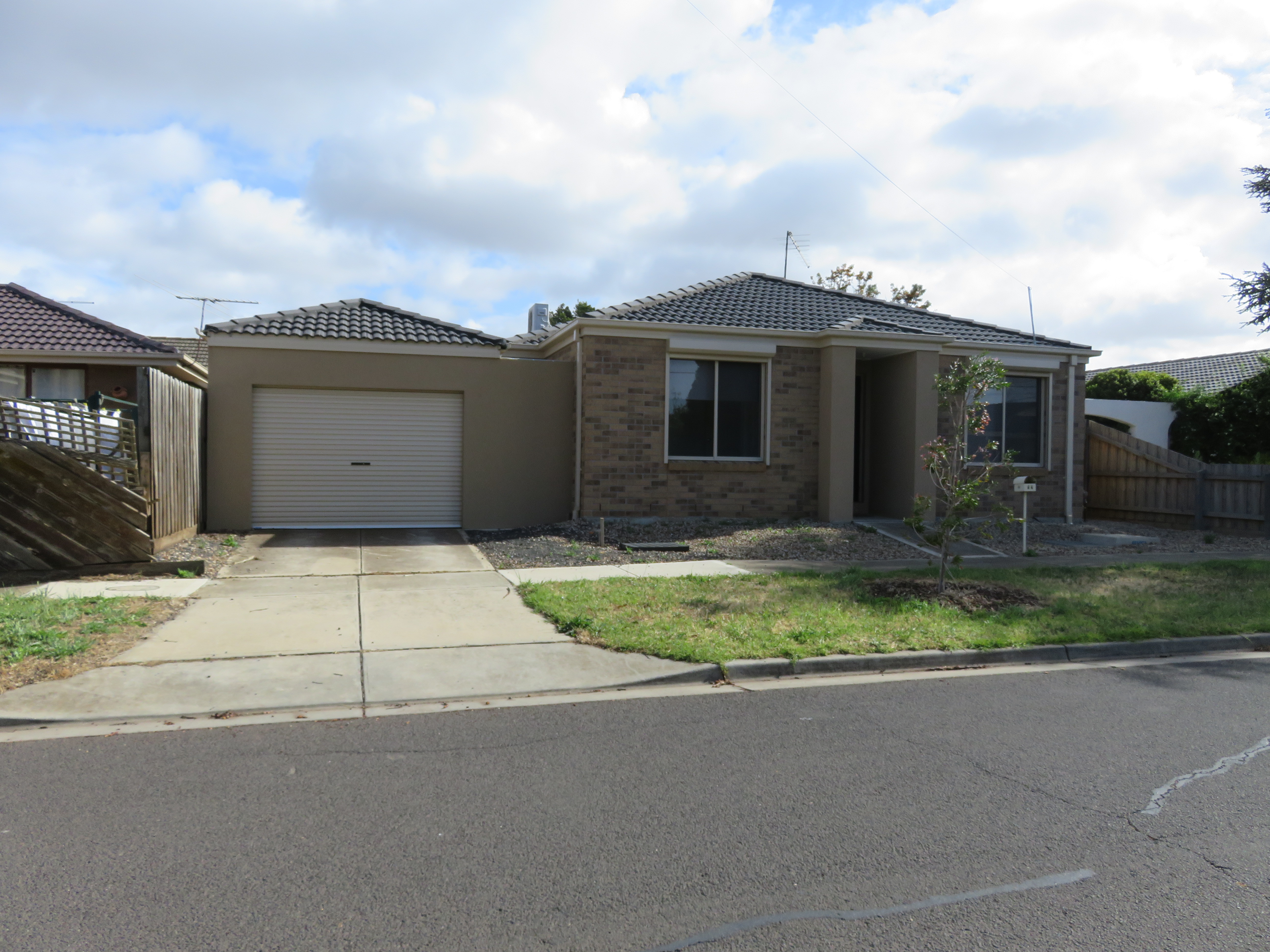 Cooper Real Estate Spacious Property In A Great Location!