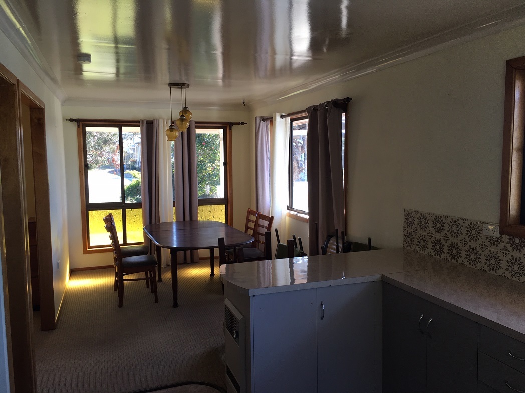 David Schnitzerling & Co - Lovely home with potential