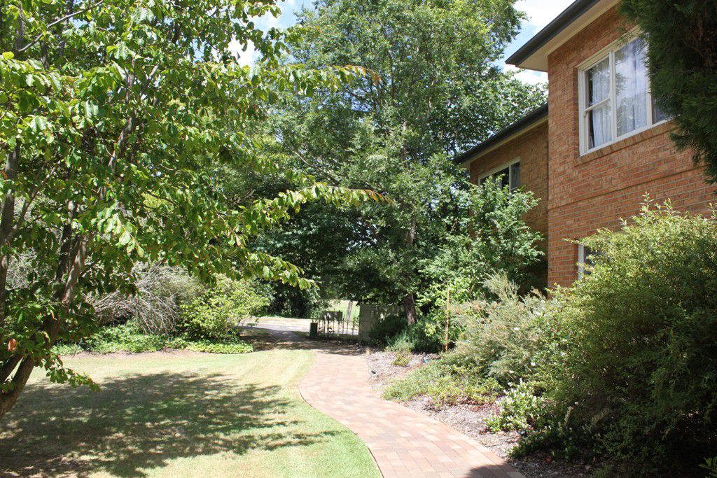 Susie Embleton Property Sales LIKE TO LIVE IN THE LODGE?