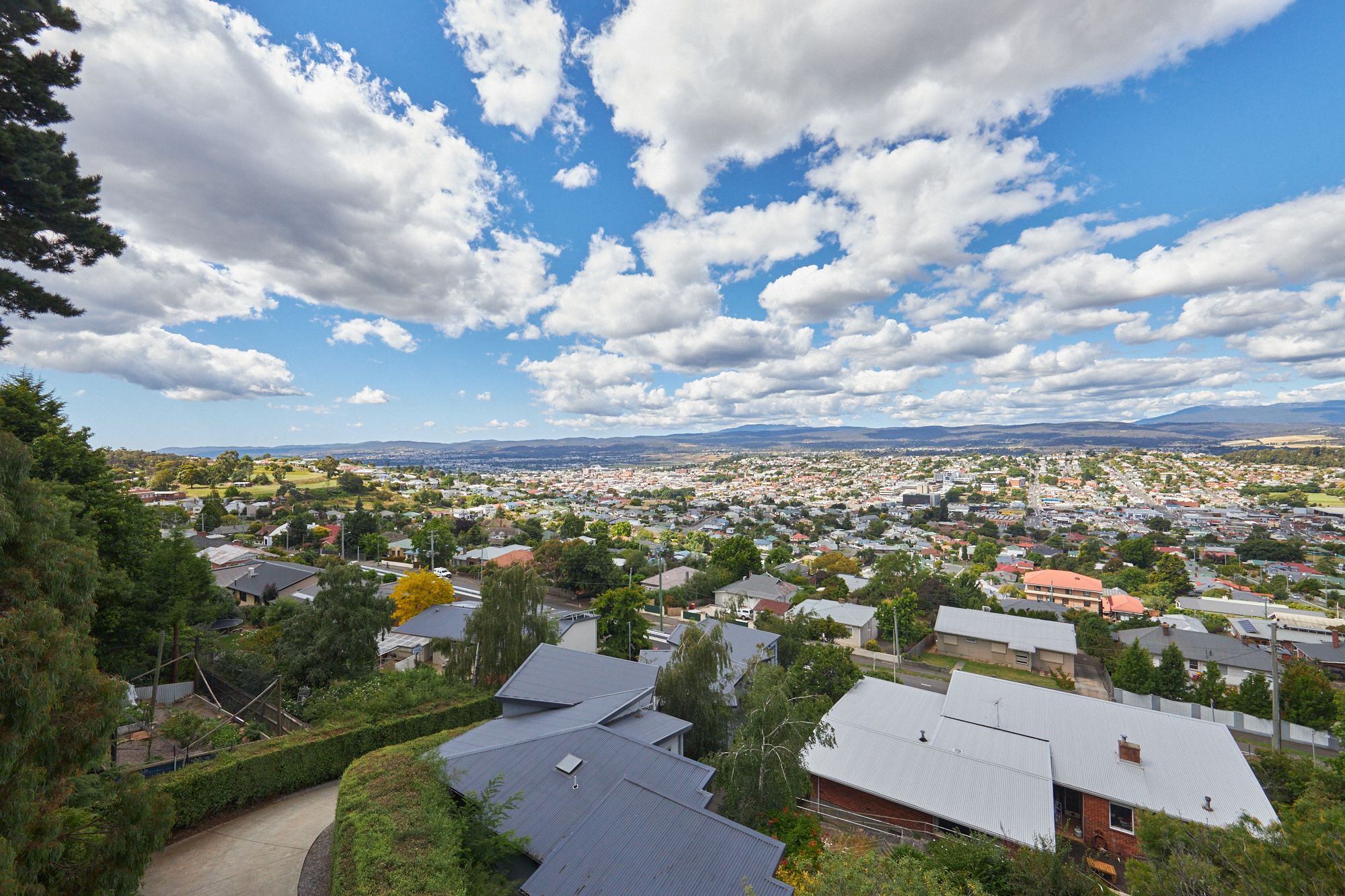 Flanagan Residential | Rae Smith | Paul Flanagan | Property Sales | West Launceston